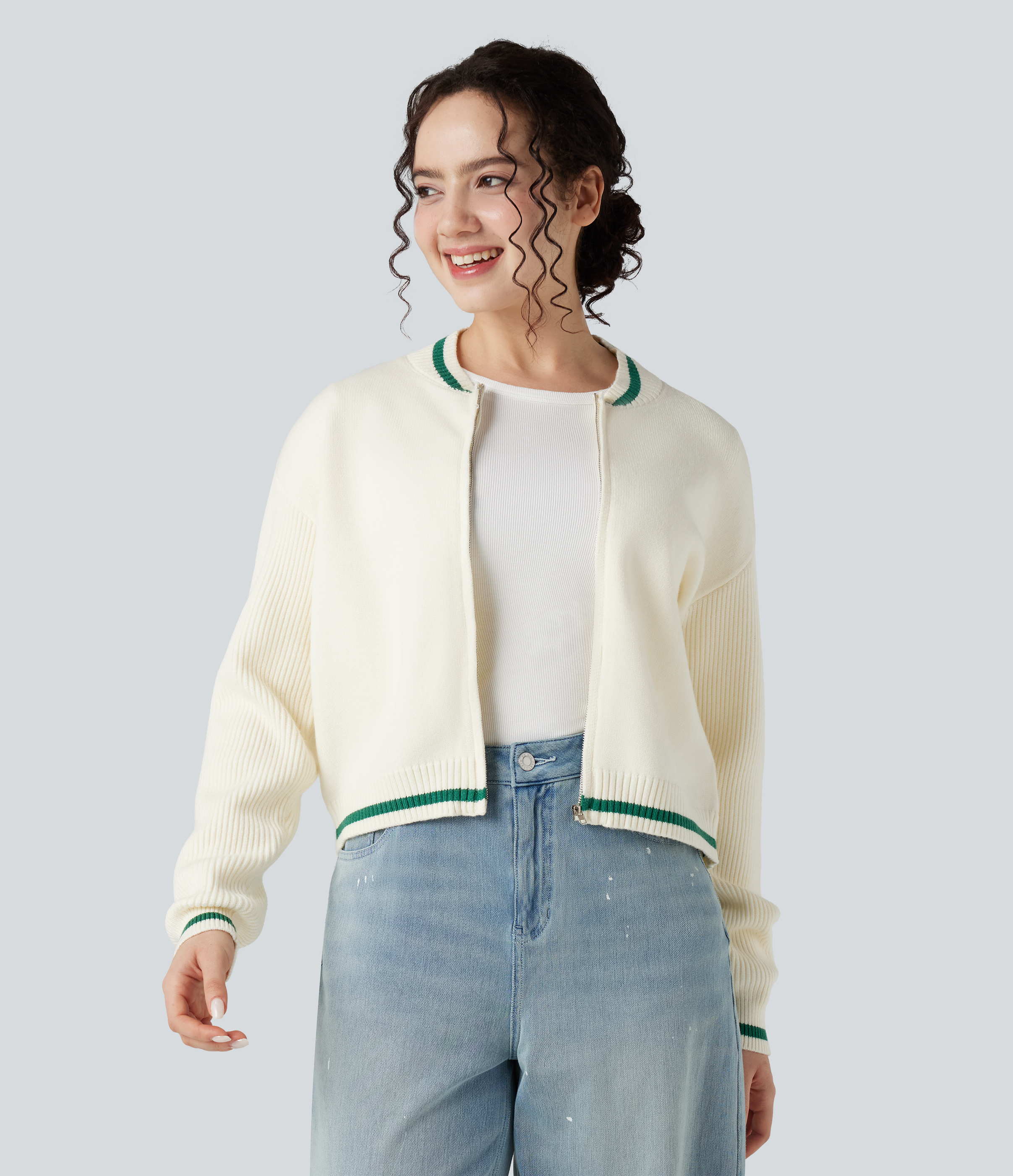 Lässige Strickjacke mit Rundhalsausschnitt, langen Ärmeln und Farbblock