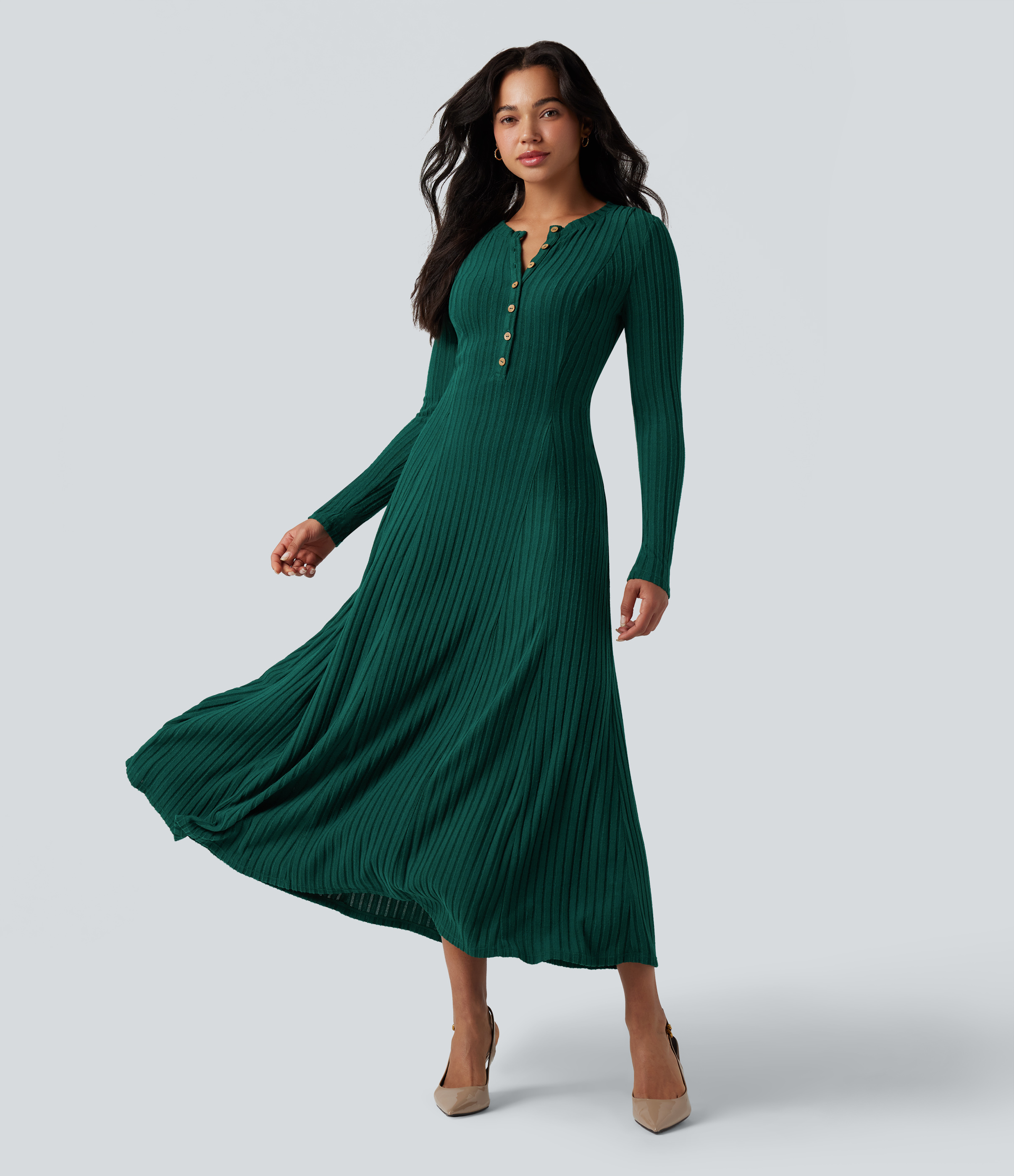 Geripptes Strickkleid mit Henley-Ausschnitt, langen Ärmeln, fließendem Maxi-Fleece-Kleid