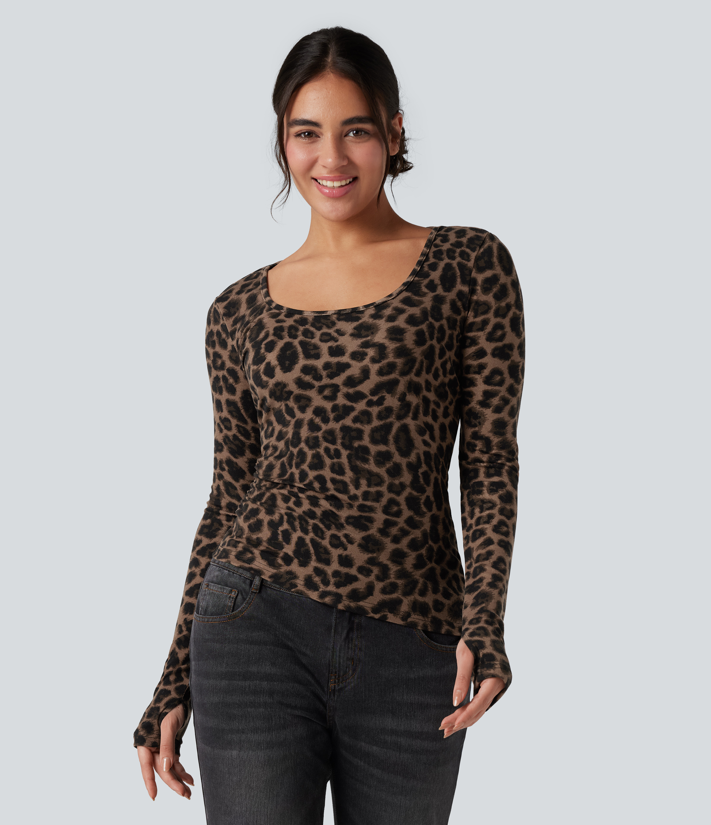 Brown and Black Leopard Scoop Neck Long Sleeve Thumb Hole Asymmetric Hem Leopard Print Casual T-Shirt / 1