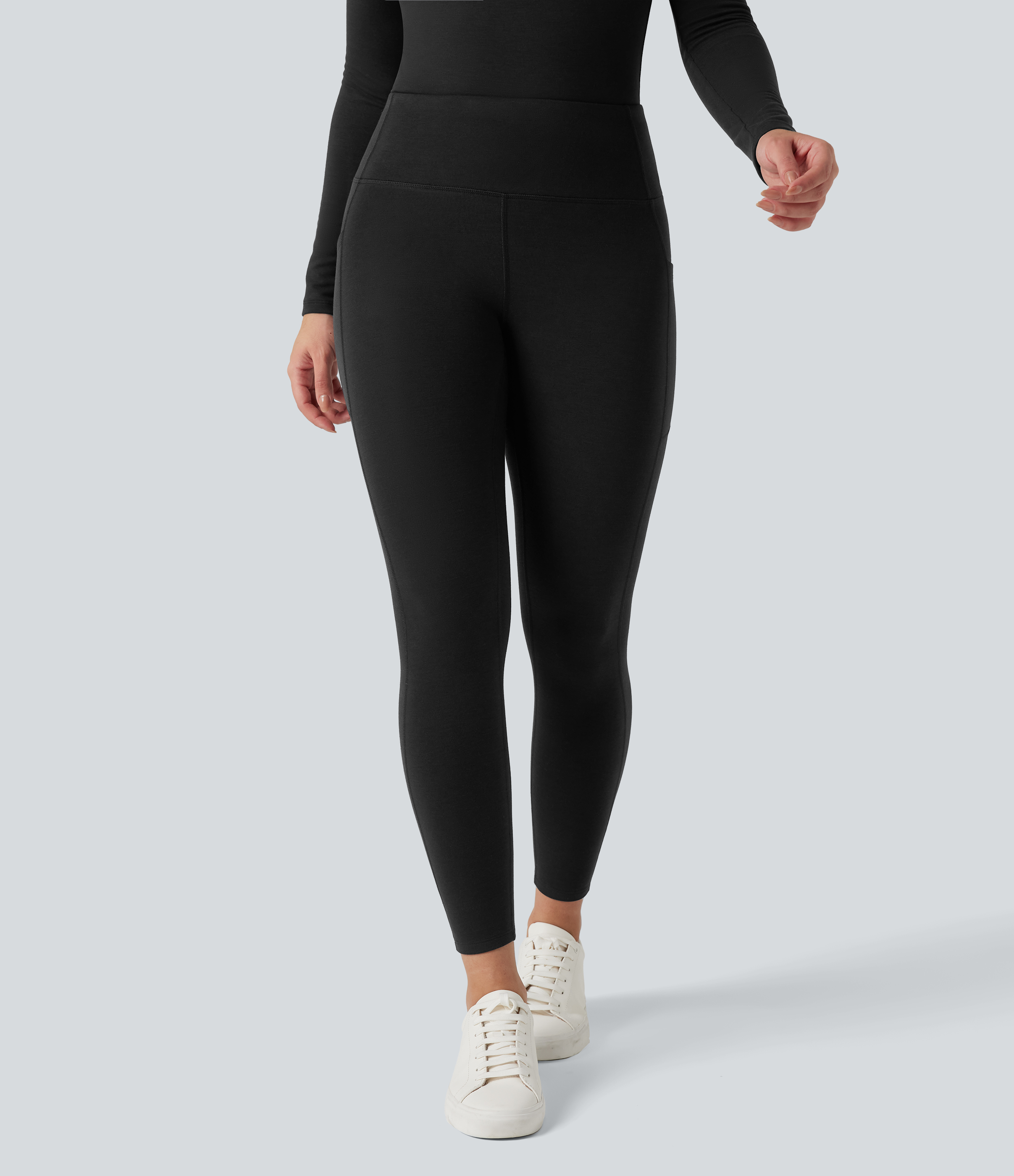 Negro Halara HeatCore leggings térmicos de talle alto, de estilo casual, con bolsillos / 2