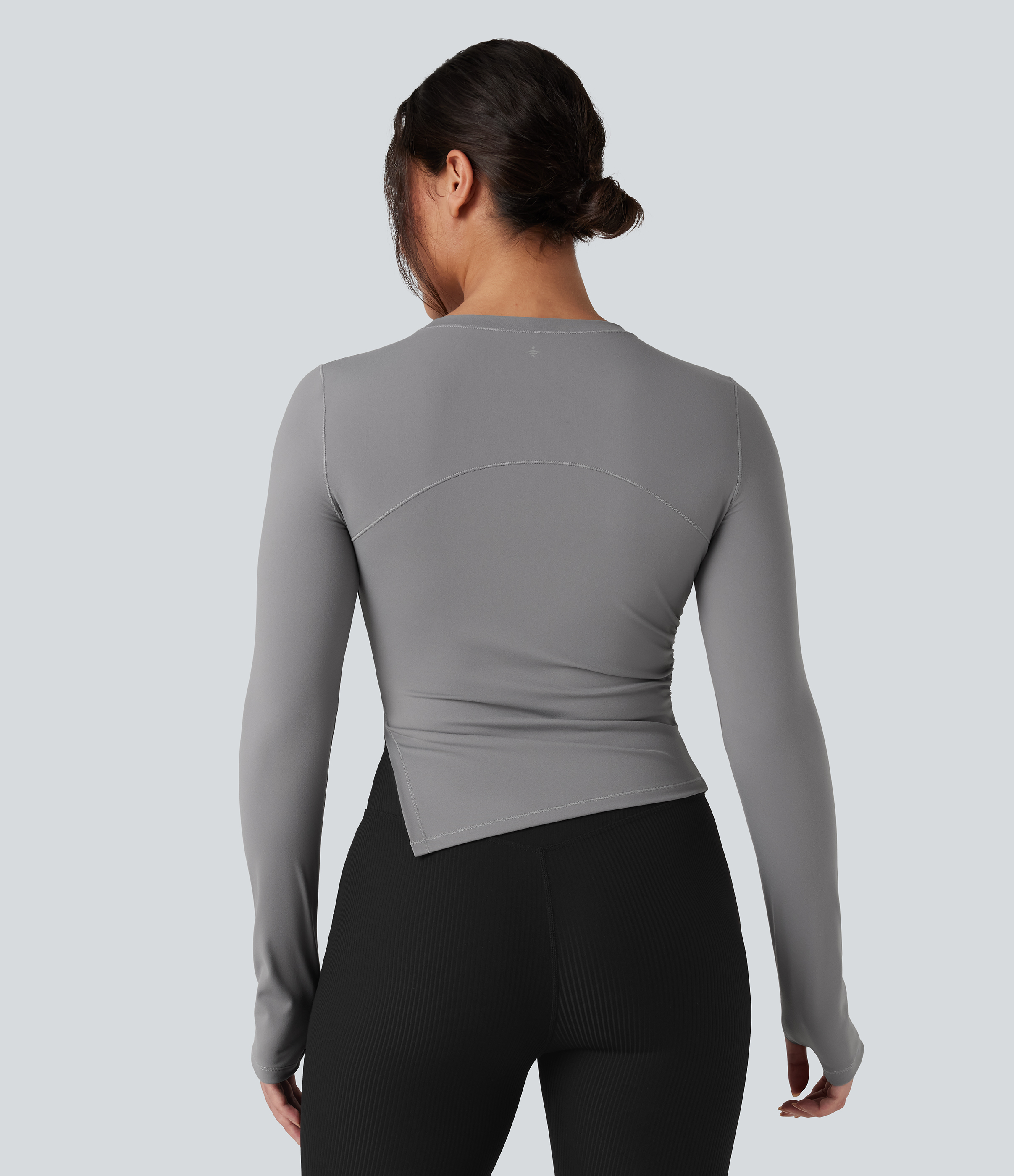 Gull Top sport pentru yoga, cu gât rotund, mâneci lungi cu orificii pentru degetul mare și tiv asimetric / 2