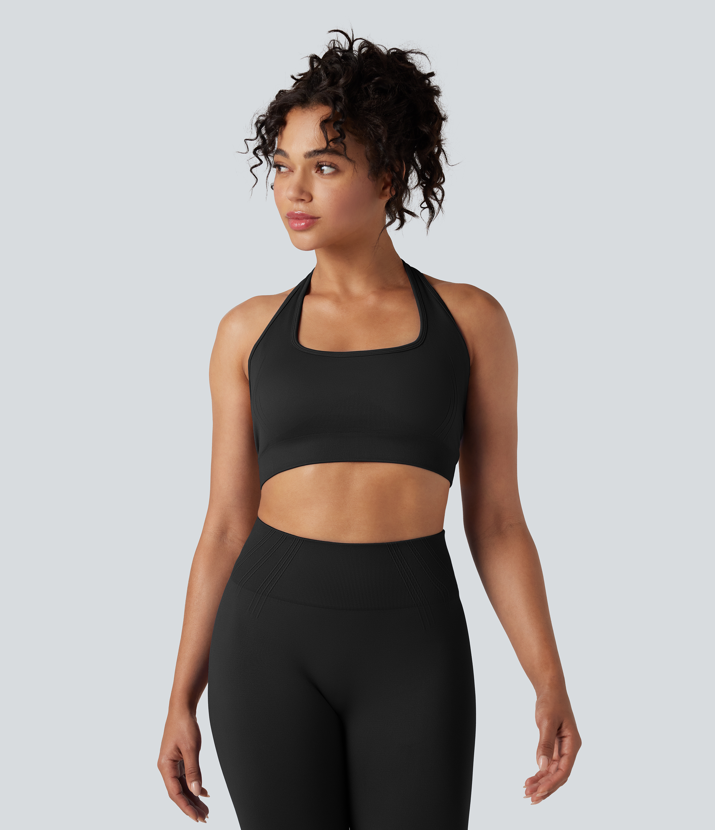 Negro Sujetador deportivo halter Flow sin costuras para yoga, de baja sujeción / 2