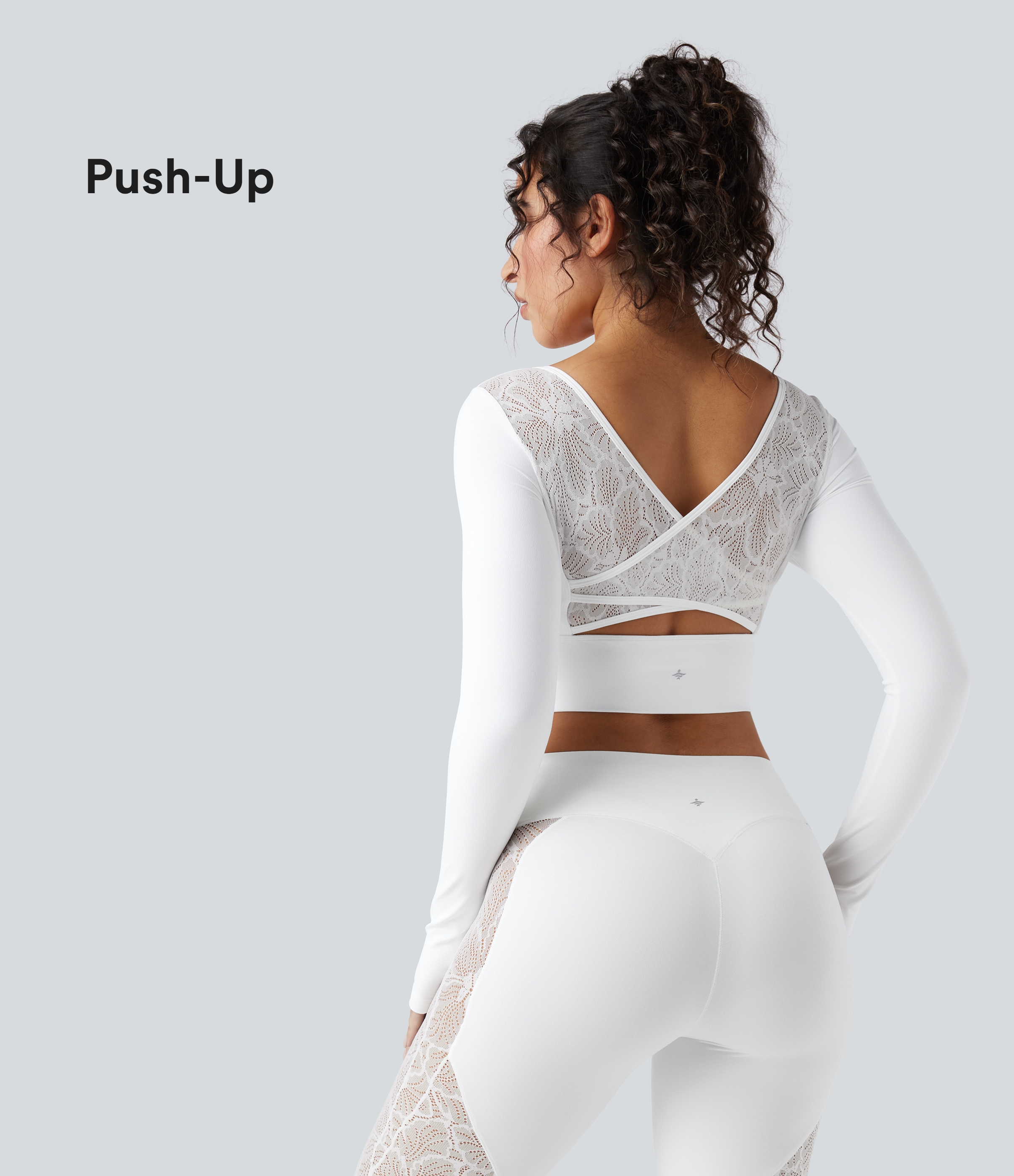 SoftlyZero™ Push-up hatású rövid jóga sporttop, hosszú ujjú, hüvelykujjnál nyíló, kontrasztos csipkével — UPF50+