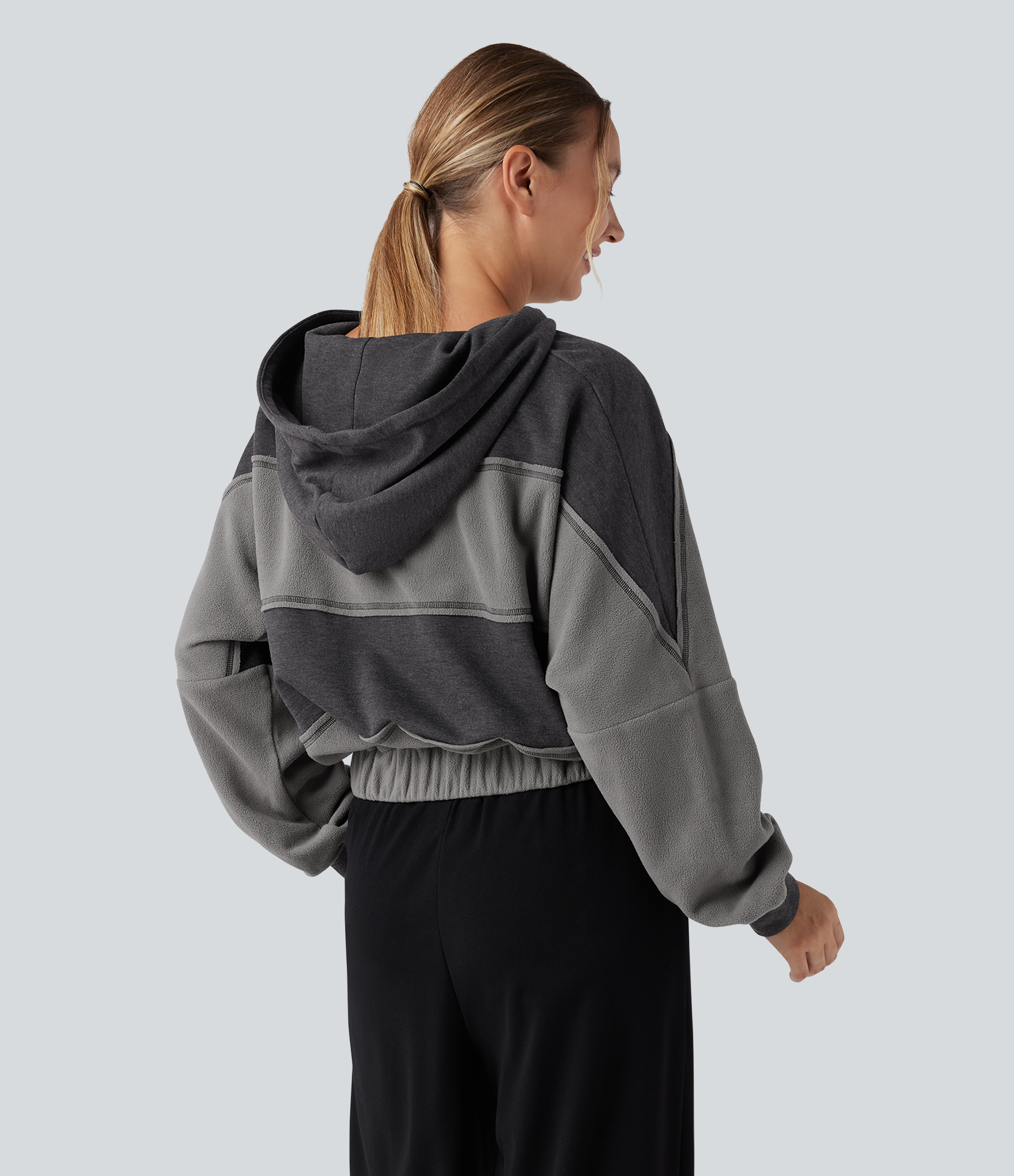 Pirate Black Sweat-shirt de sport patchwork à capuche avec cordon de serrage et manches longues / 2