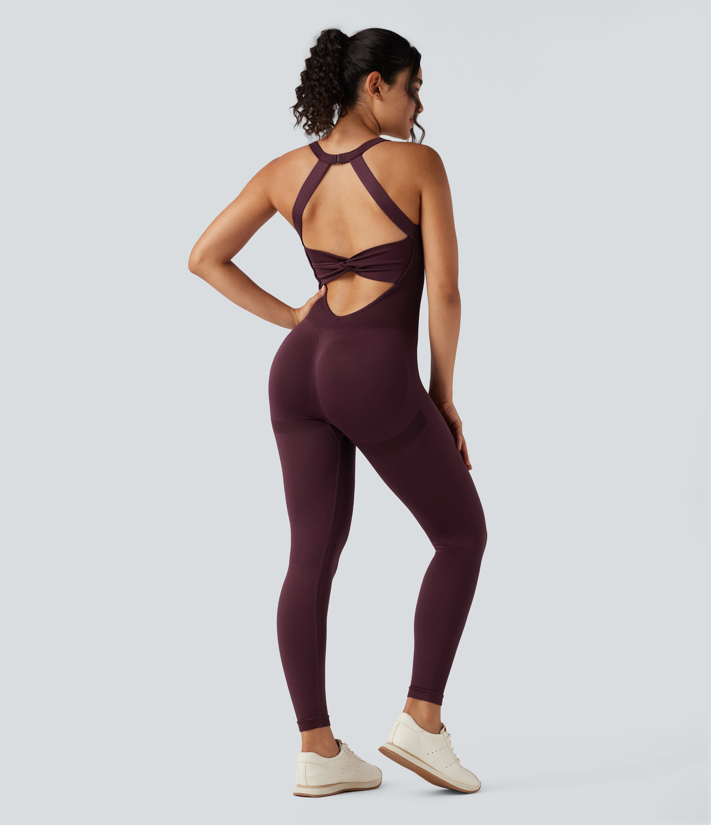 Seamless Flow Twisted Backless Sleeveless Skinny Workout Jumpsuit