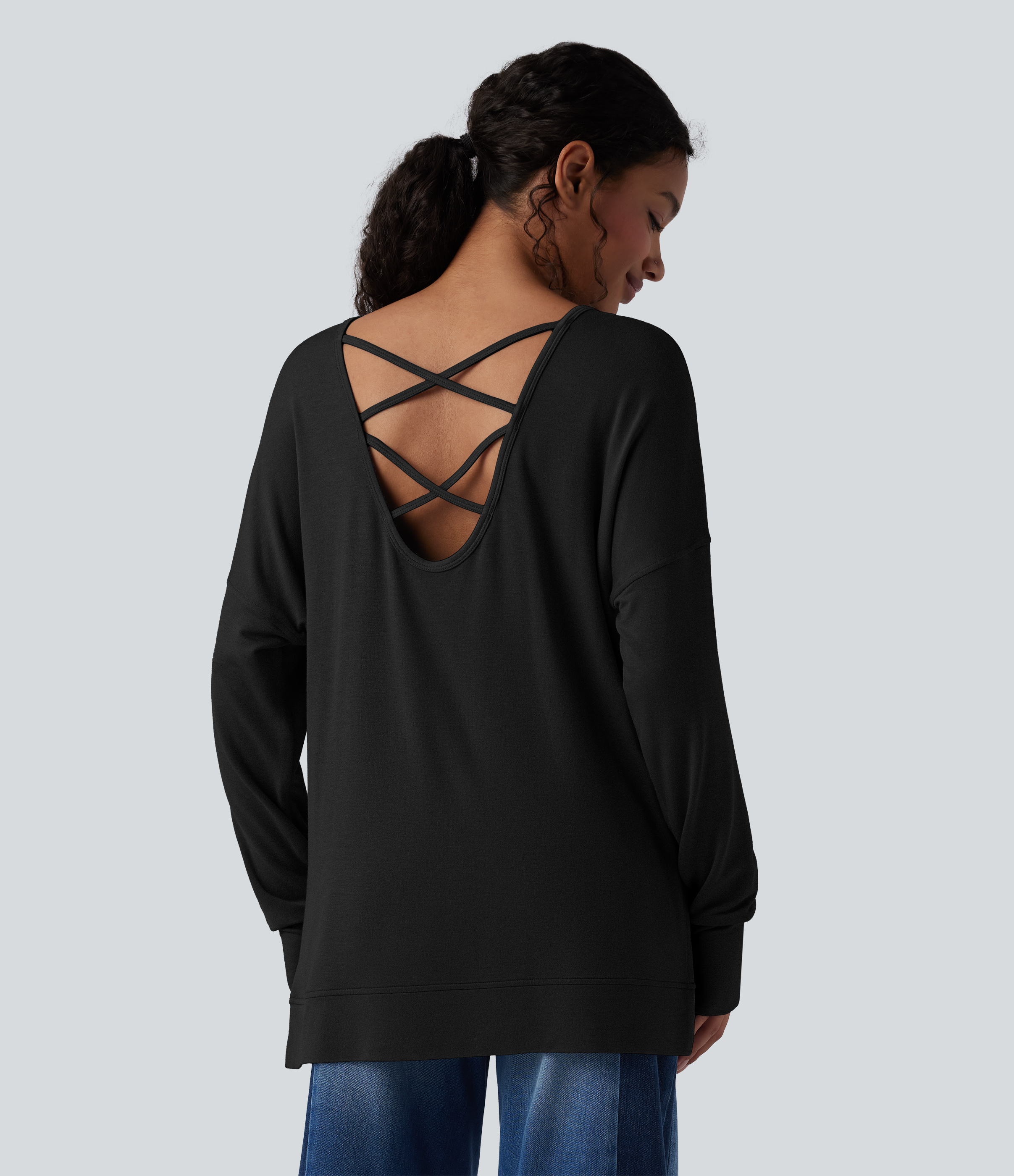 Round Neck Long Sleeve Thumb Hole Casual Sports Sweatshirt with Pockets