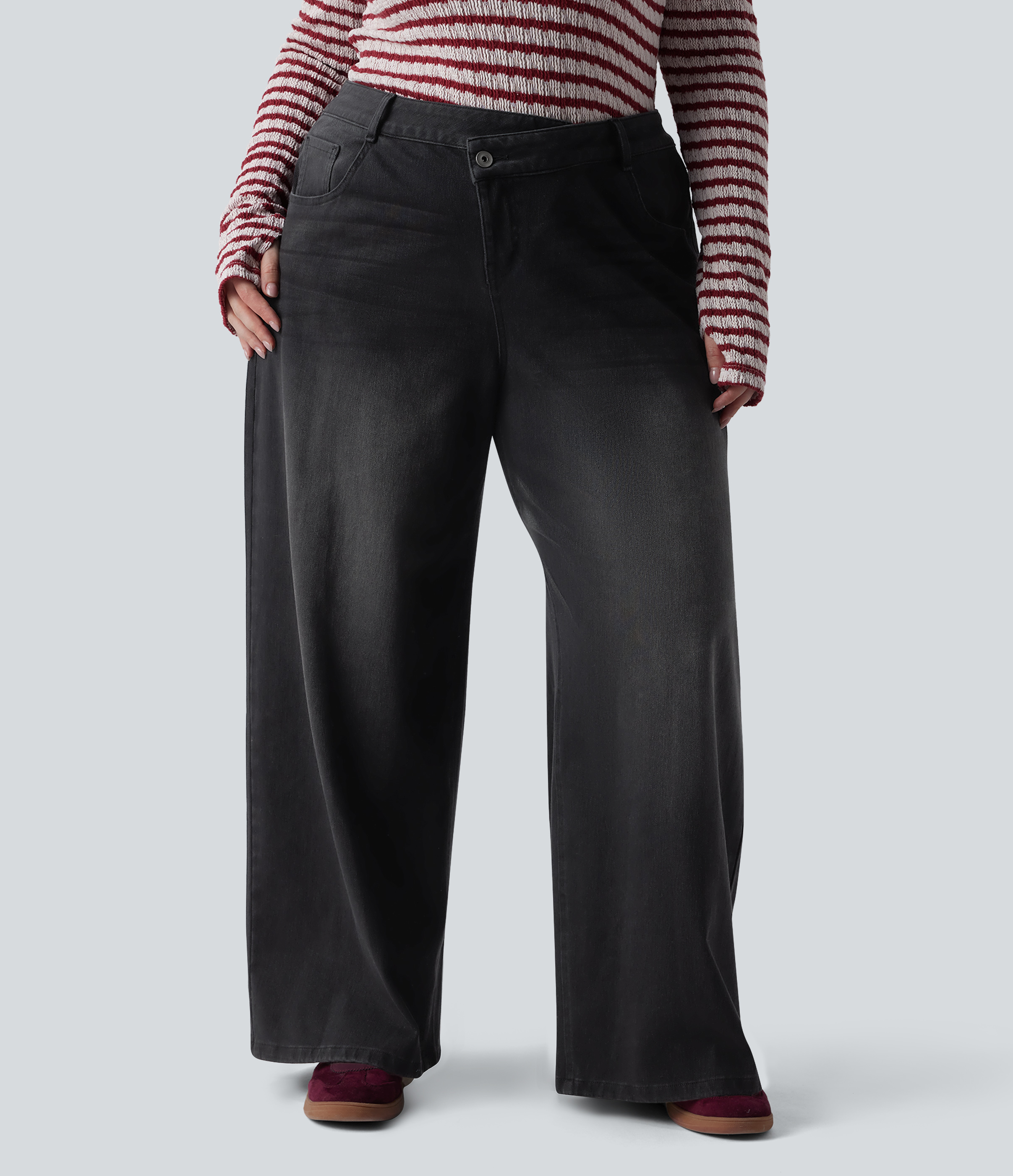 Halara Flex™ - Lässige, verwaschene, asymmetrische Jeans mit niedrigem Bund, Seitentaschen und weitem Bein - Plus-Size