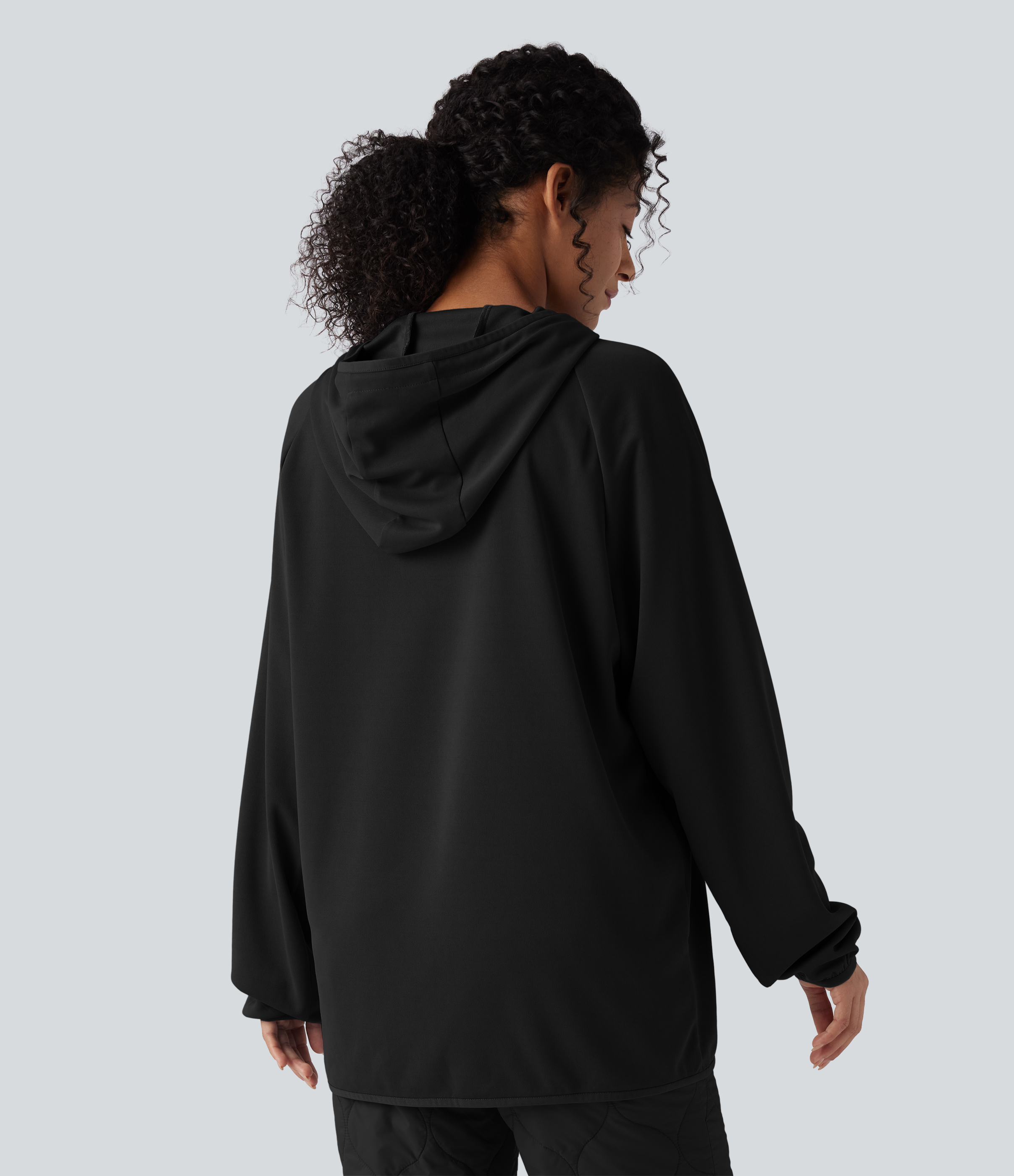 Noir Sweat-shirt de sport matelassé camping à capuche, cordon de serrage et manches longues / 2