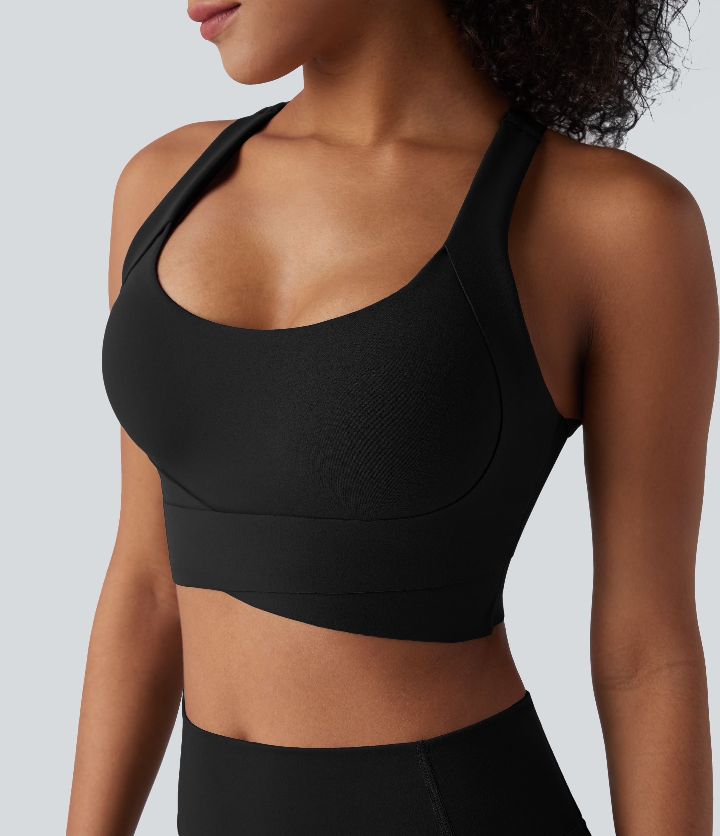 Halara UltraSculpt™ - Sport-BH mit mittlerem Support und überkreuzten, verstellbaren Trägern - Push-Up