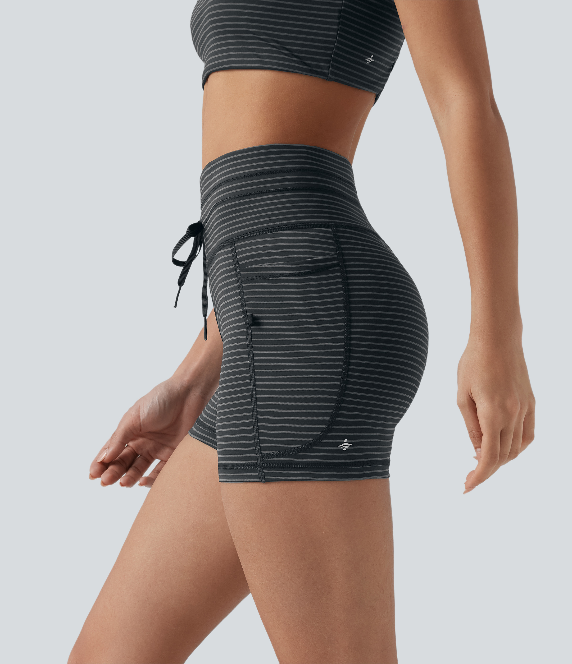 Short cycliste de yoga rayé à taille haute et cordon de serrage 3'' avec poches