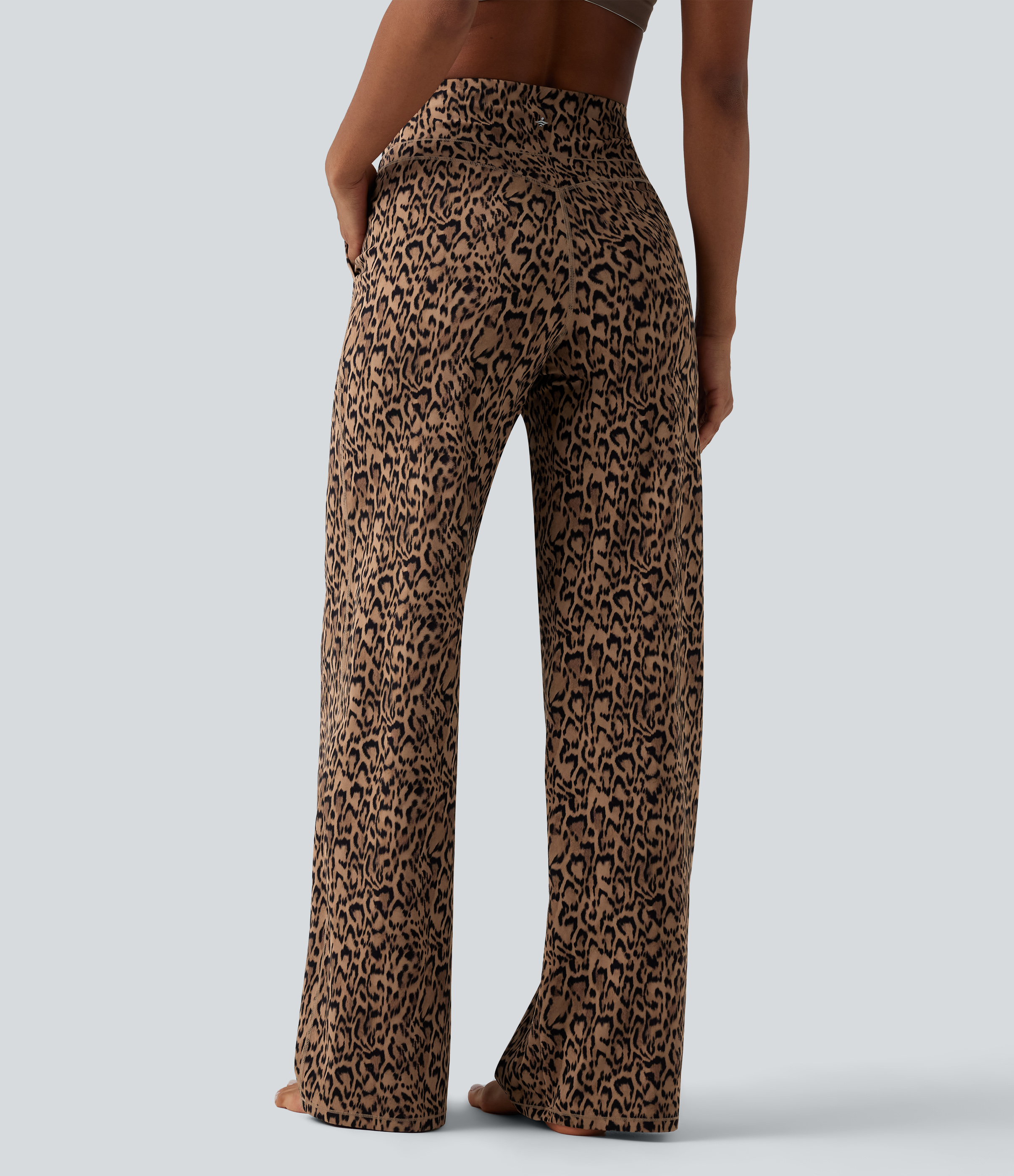 Tan Leopard Pantalon de yoga jambes droites taille haute gainant imprimé léopard Halara UltraSculpt™ avec poches / 2
