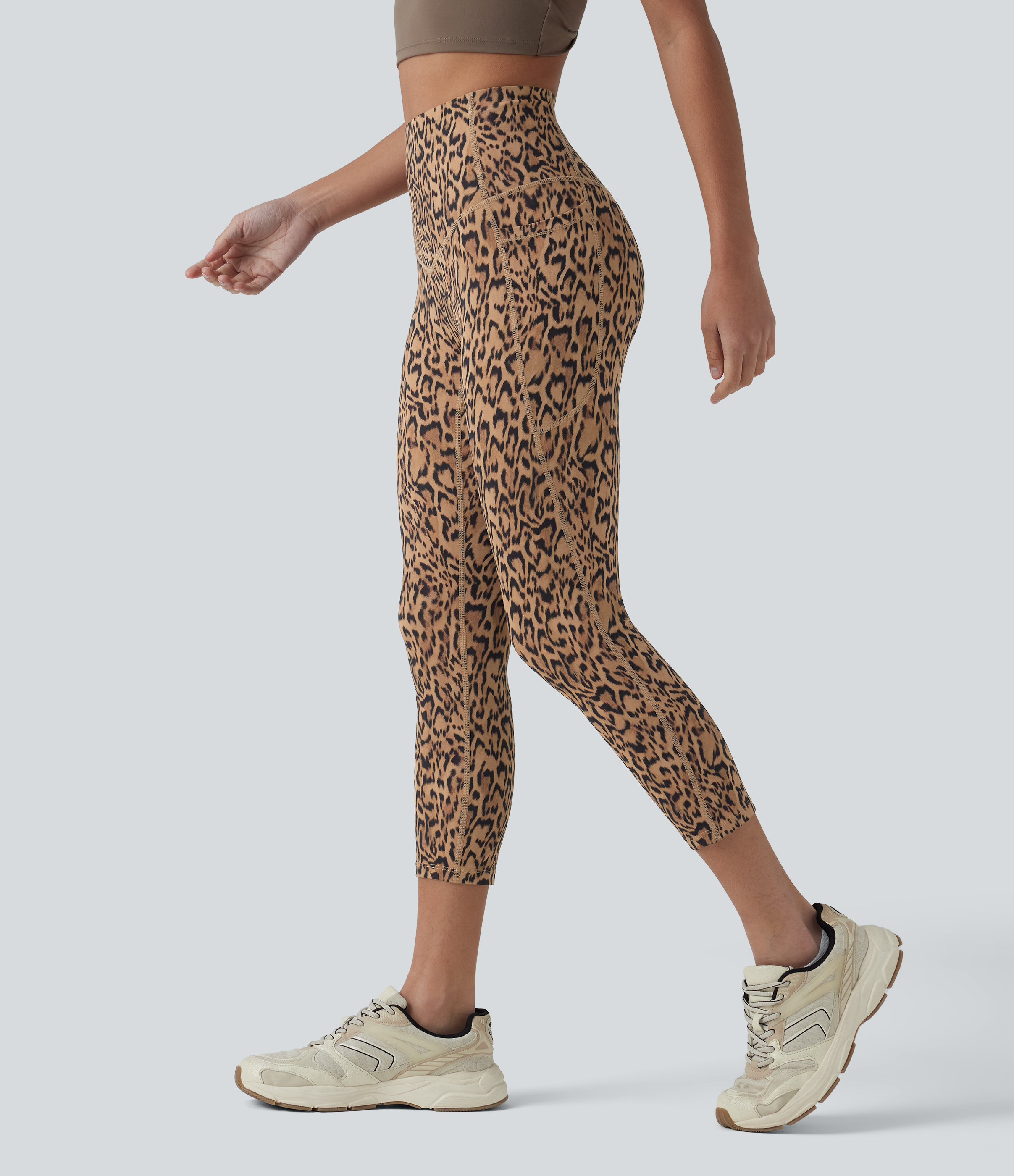 Halara UltraSculpt™ Leopard Print High Waisted Tummy Control Training Capri Leggings with Pockets