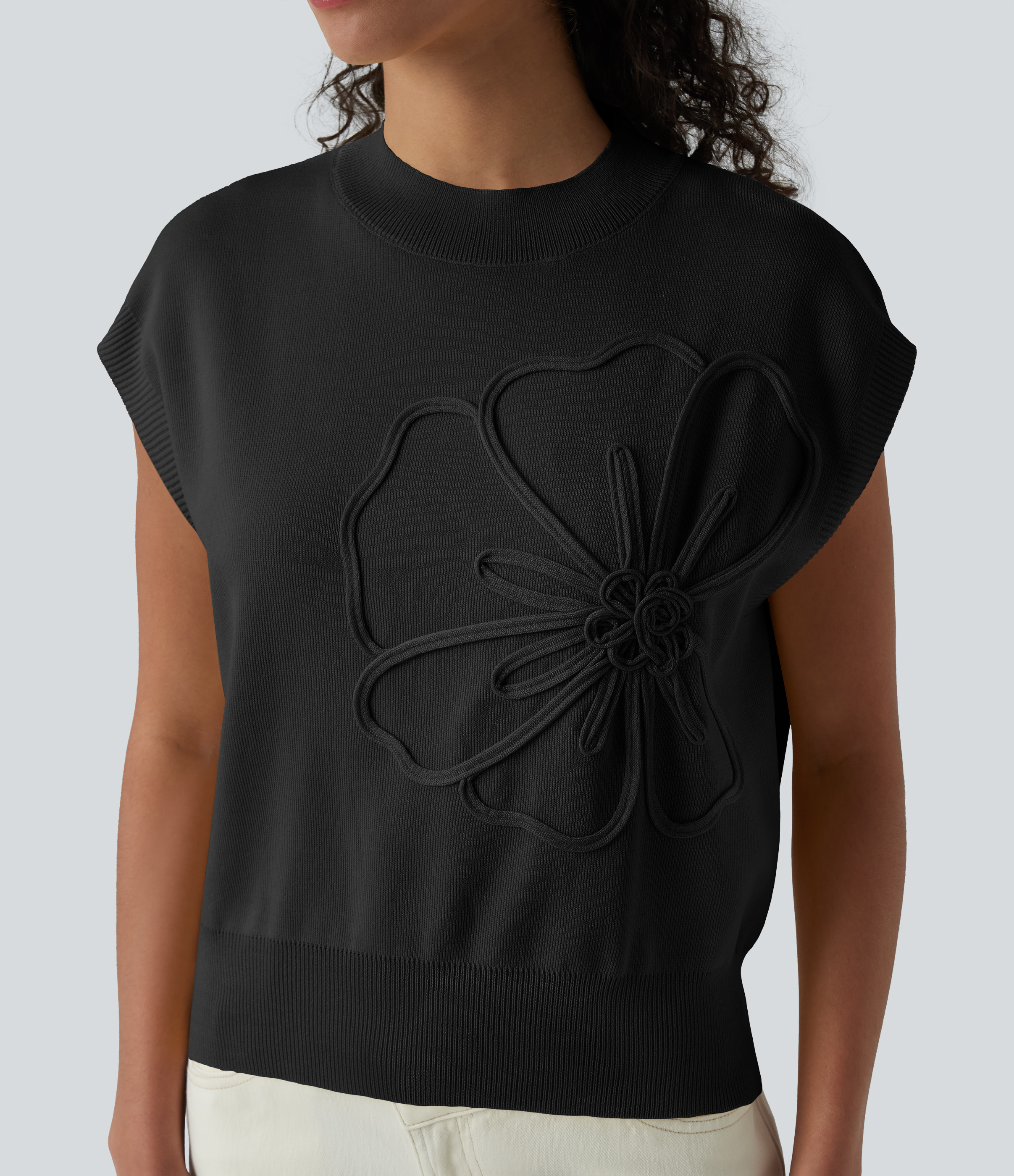 Round Neck Sleeveless Casual Sweater