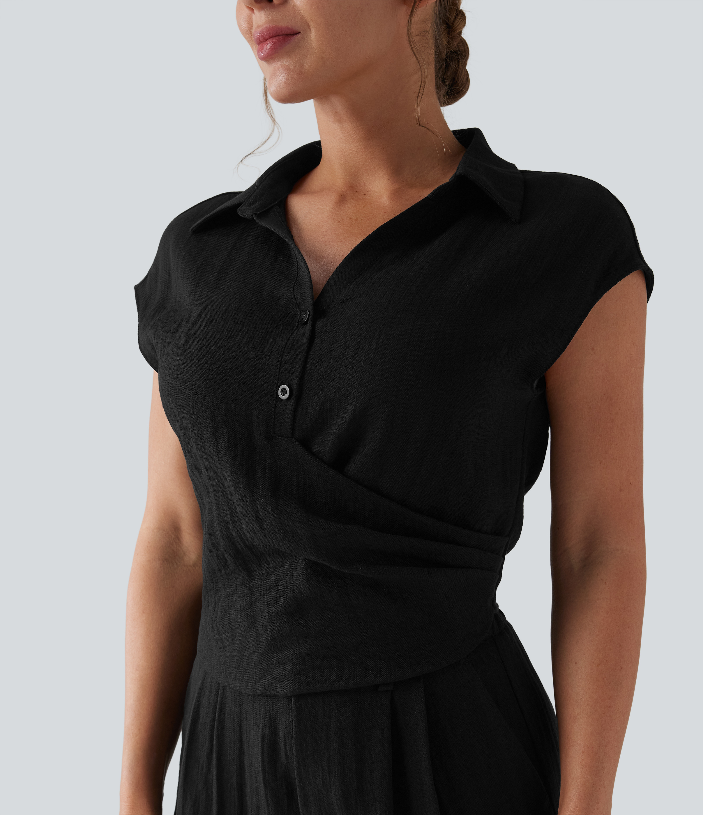 Blusa casual con mangas capa y fruncidos