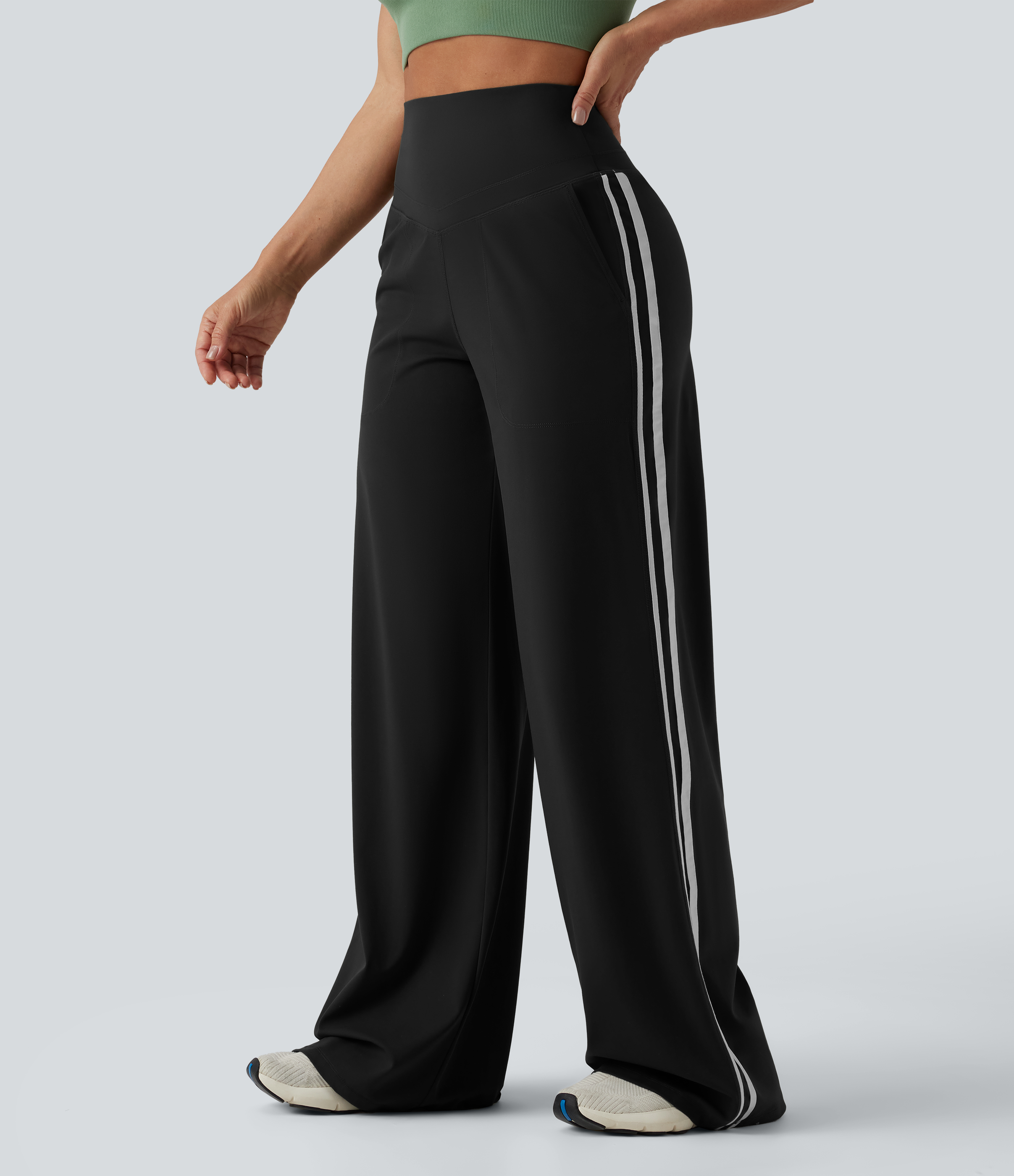 Halara UltraSculpt™ High Waisted Tummy Control Color Block Stripes Yoga Baggy Pants with Pockets