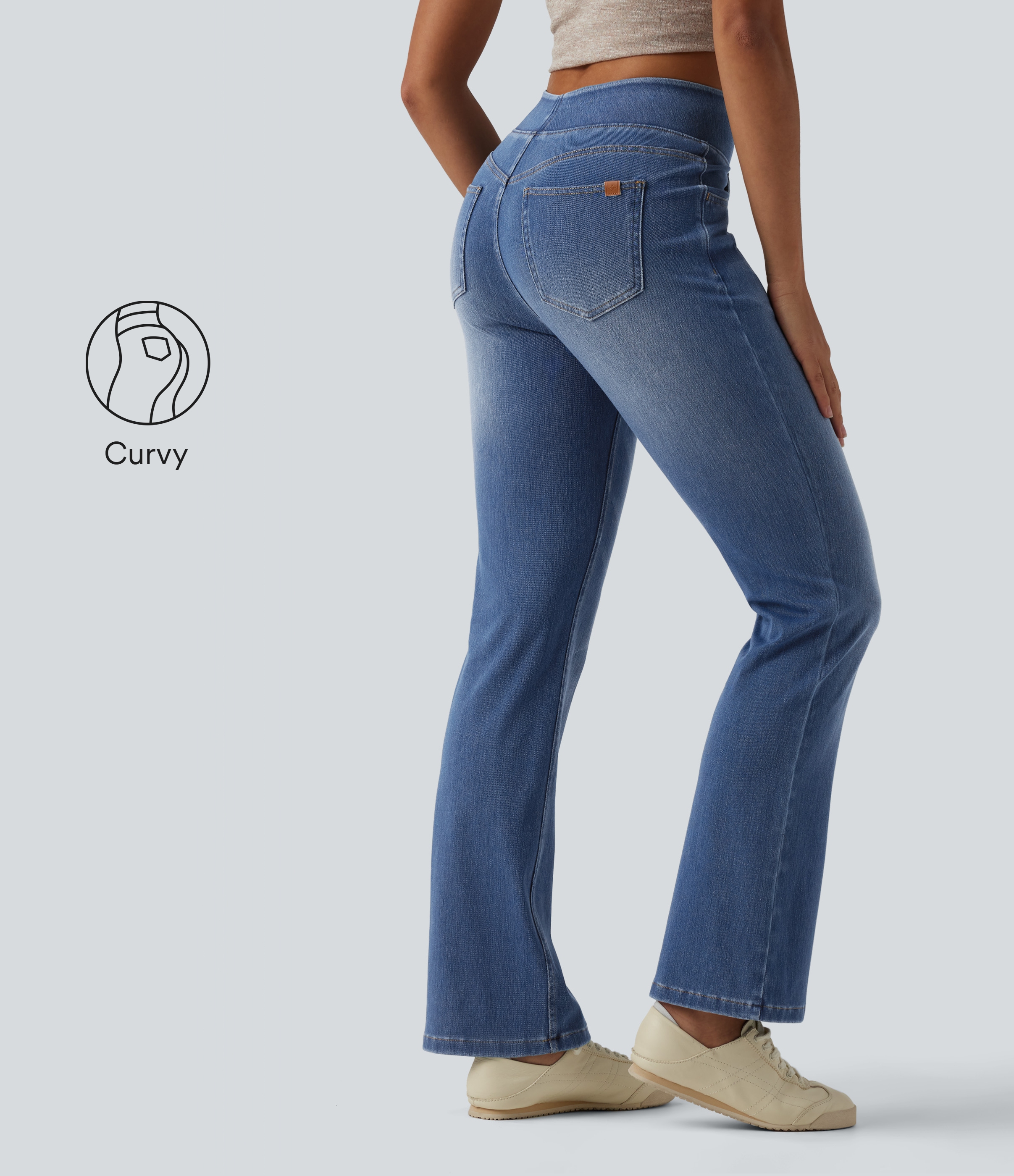 Halara Flex™ Curvy - Lässige, gewaschene Bootcut-Jeans mit hohem Bund und mehreren Taschen