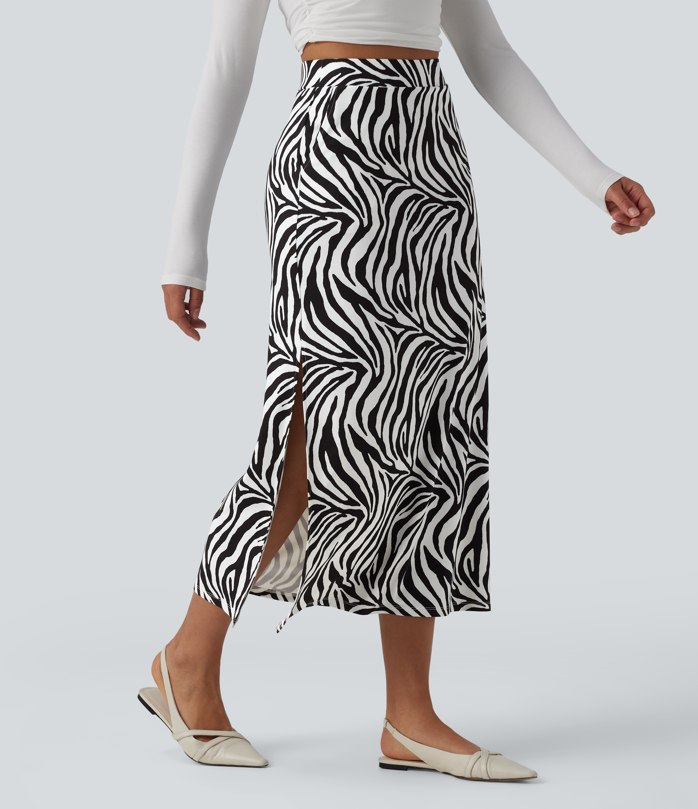 Casual midi skirt with high waist and zebra print