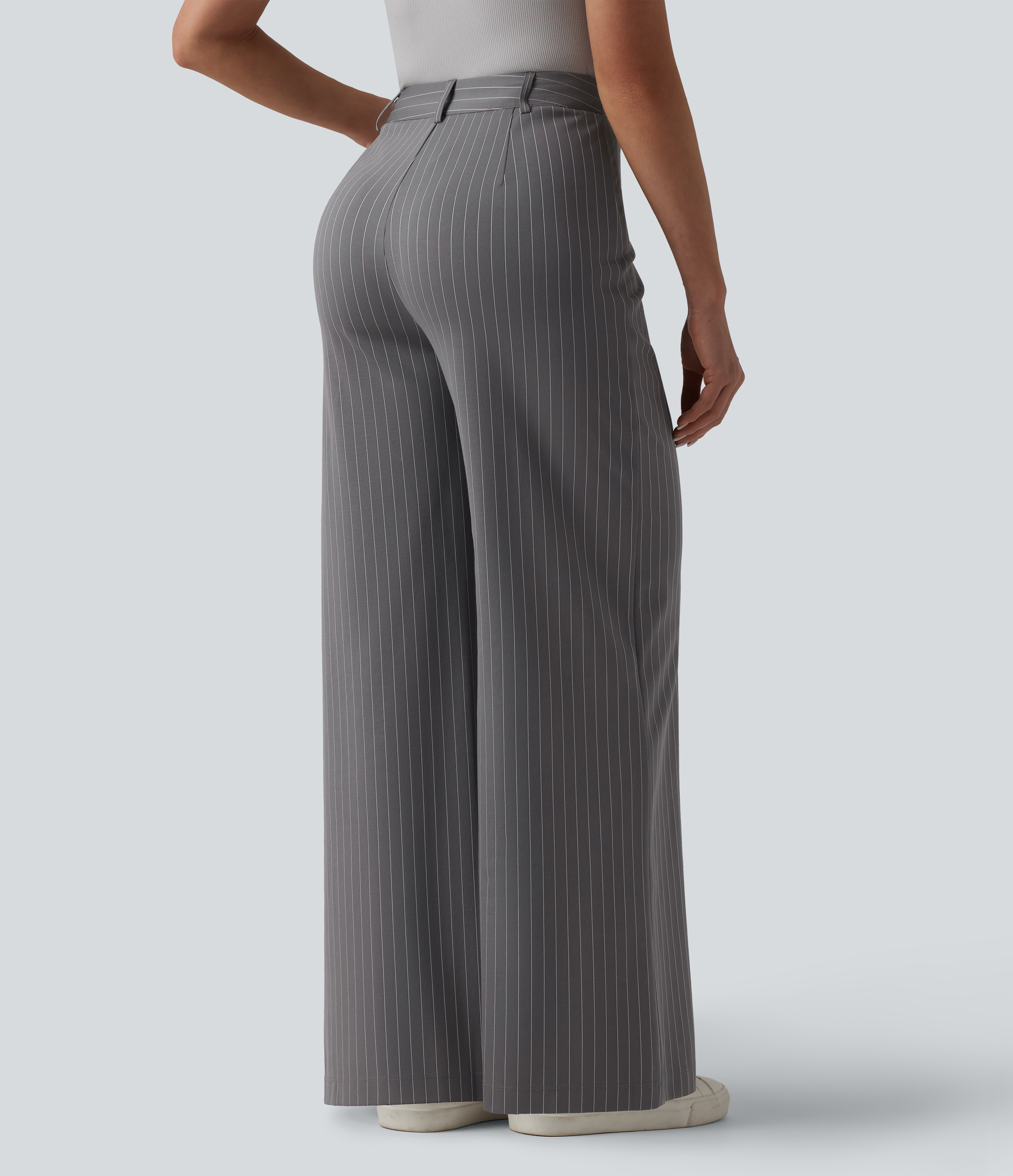 Slate Pinstripe Halara Flex™ pruhované pracovné nohavice s vreckami, so stredne vysokým pásom a širokými nohavicami, s technológiou InstantCool / 2