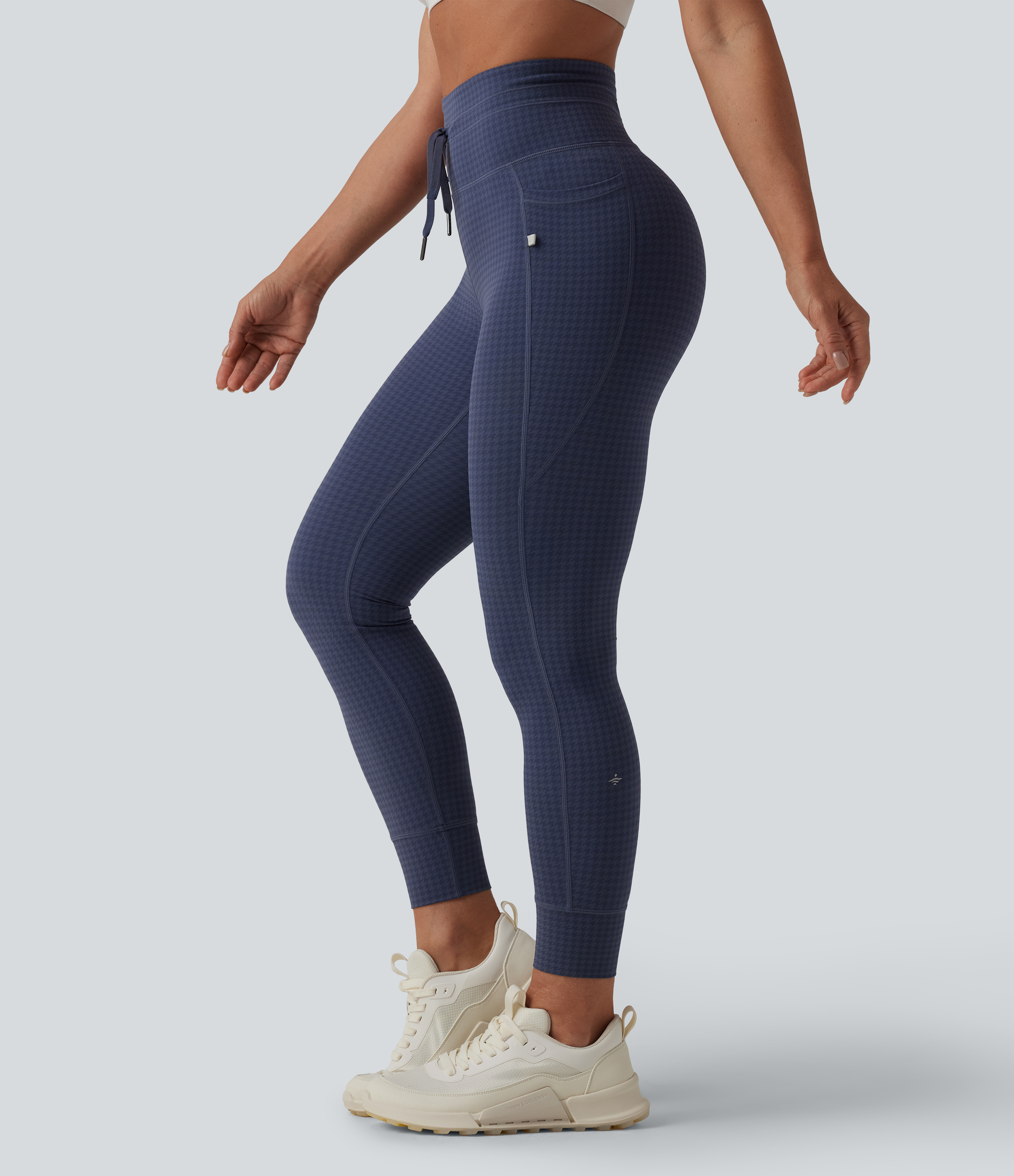 Schmal zulaufende Yoga-Leggings mit hohem Bund, Seitentaschen, Kordelzug und Karomuster