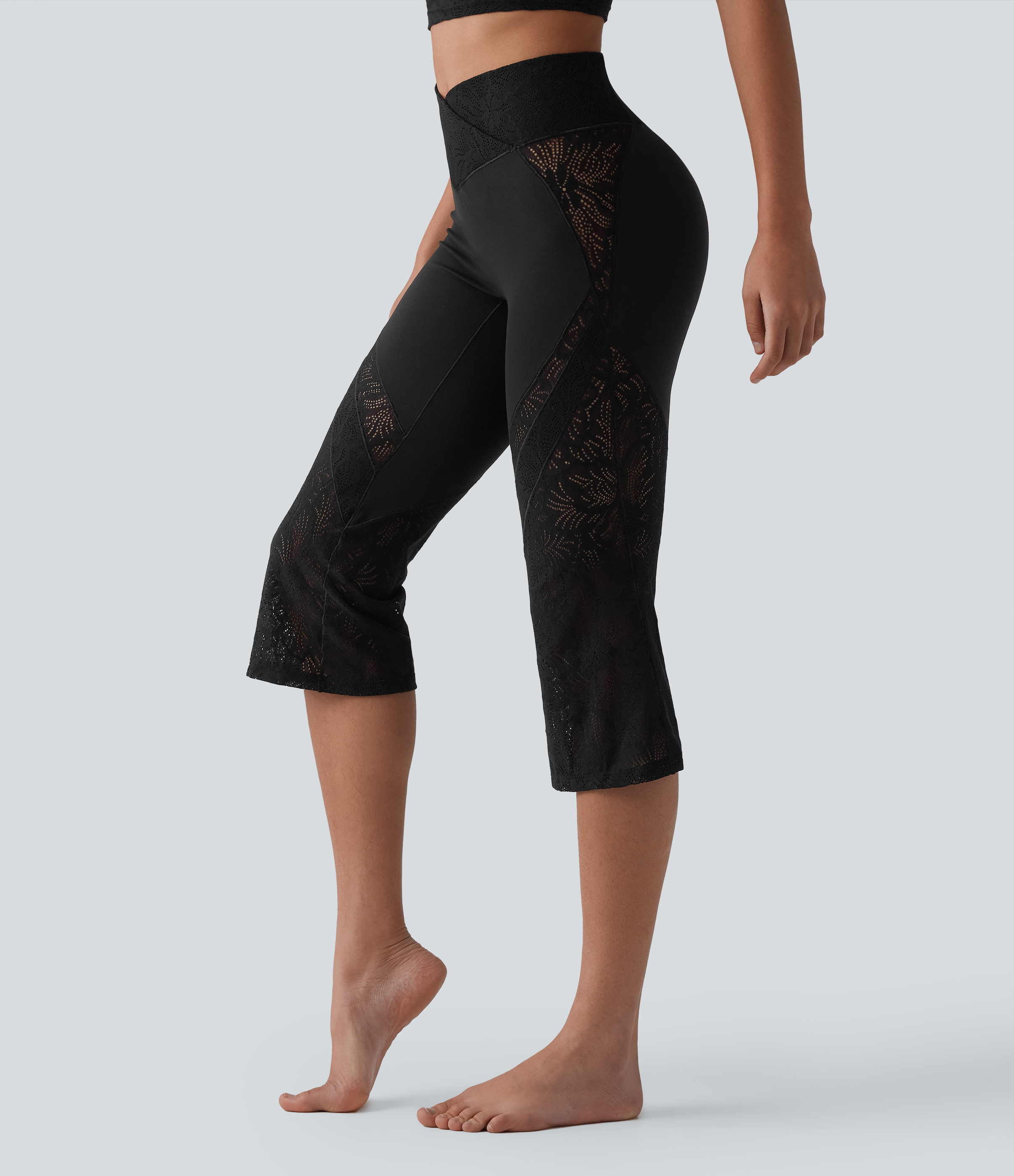 Legging de yoga corsaire bootcut SoftlyZero™ taille haute croisé dentelle contrastante avec poche