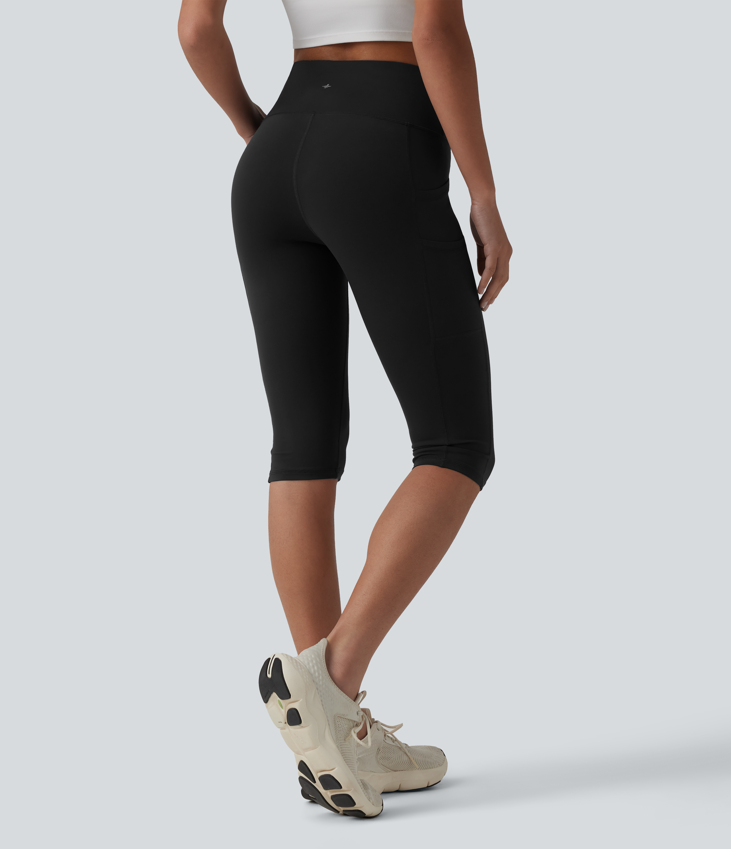 Noir SoftlyZero™ leggings de yoga taille haute, longueur mi-mollet, avec poches / 2