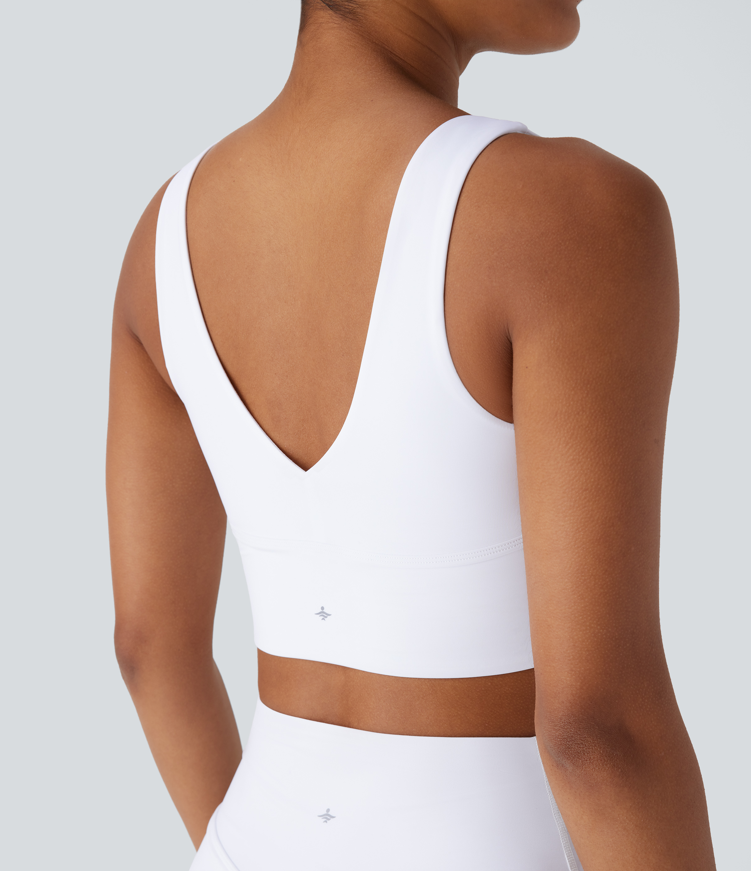 Halara Low Support V Neck Twisted Cut Out Backless Quick Dry Resort Sports Bra  - White - L push up bra strapless bra backless bra sticky bra 