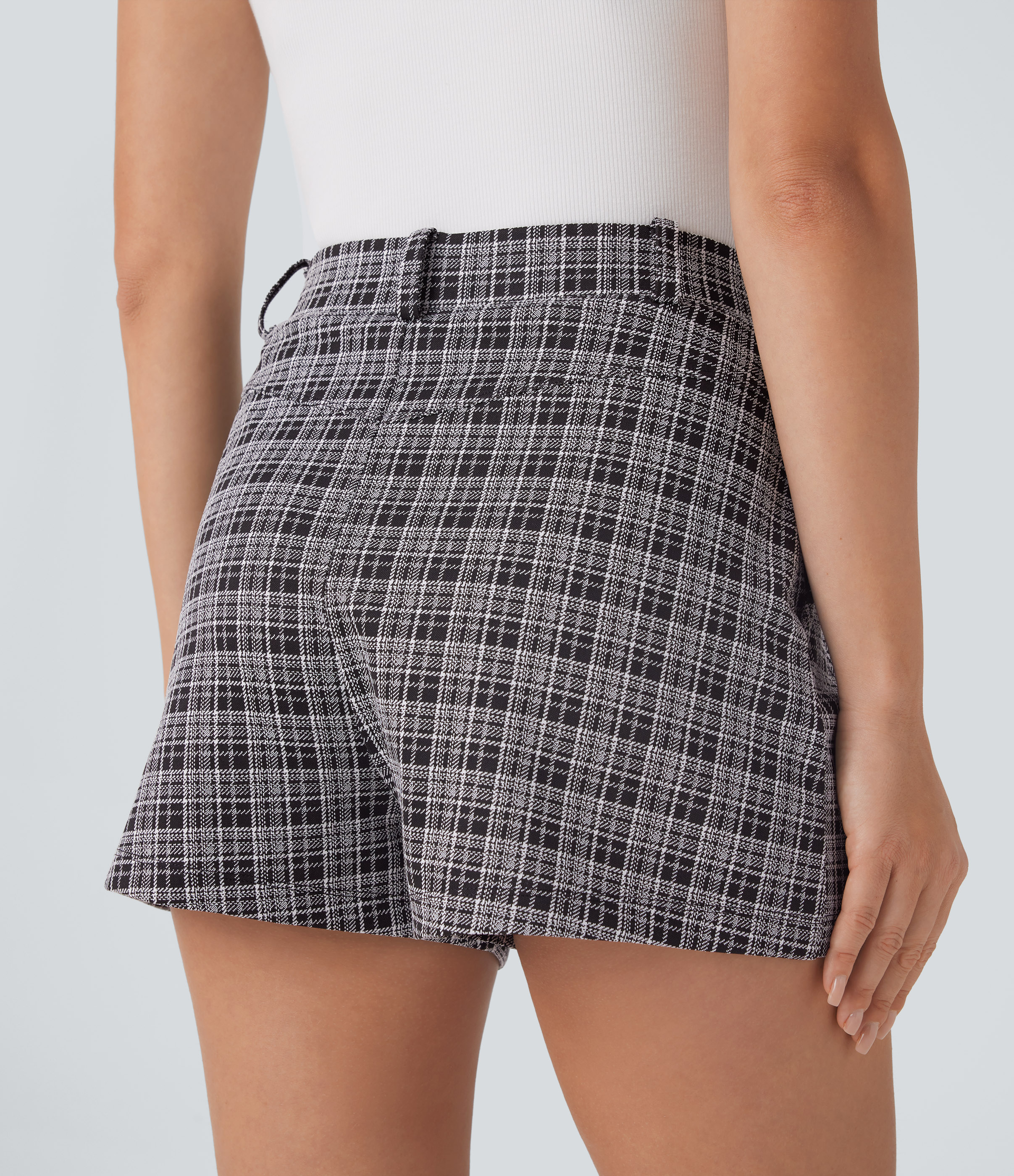 Halara High Waisted Side Pocket Plaid Work Shorts  - Black White Plaid Pattern - XS booty shorts compression shorts yoga shorts 