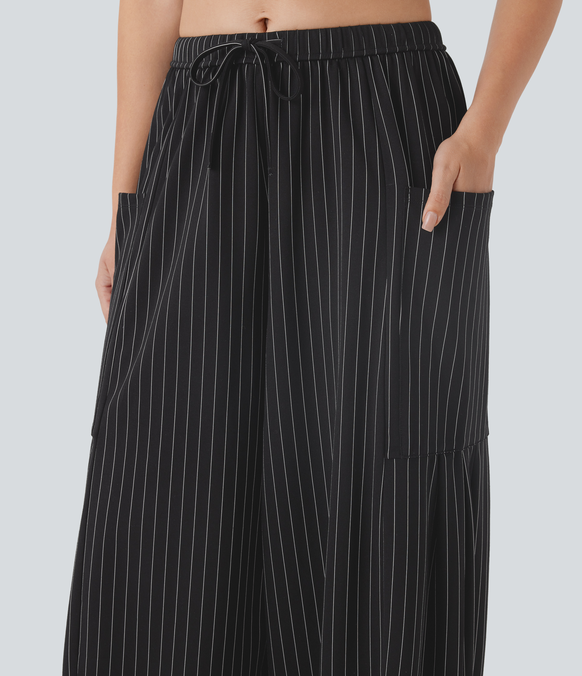 Halara Mid Rise Drawstring Side Pocket Oversize Barrel Leg Cool Touch Stripe Resort Pants  - Black White Pinstripe - M(regular) sweatpants 