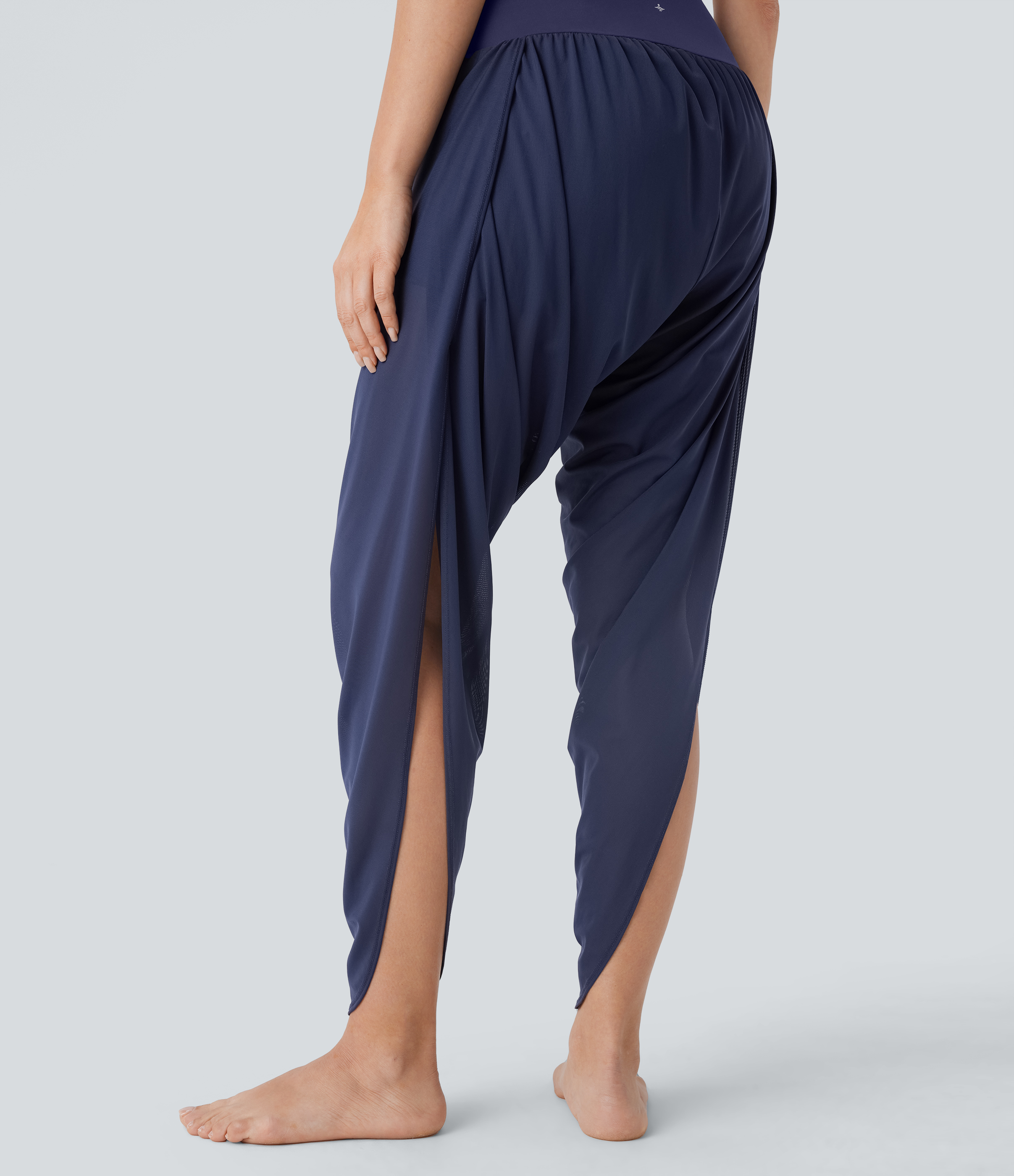 Halara High Waisted 2-in-1 Side Pocket Ruched Contrast Mesh Split Yoga Joggers  - Naval Academy - XL(regular) 