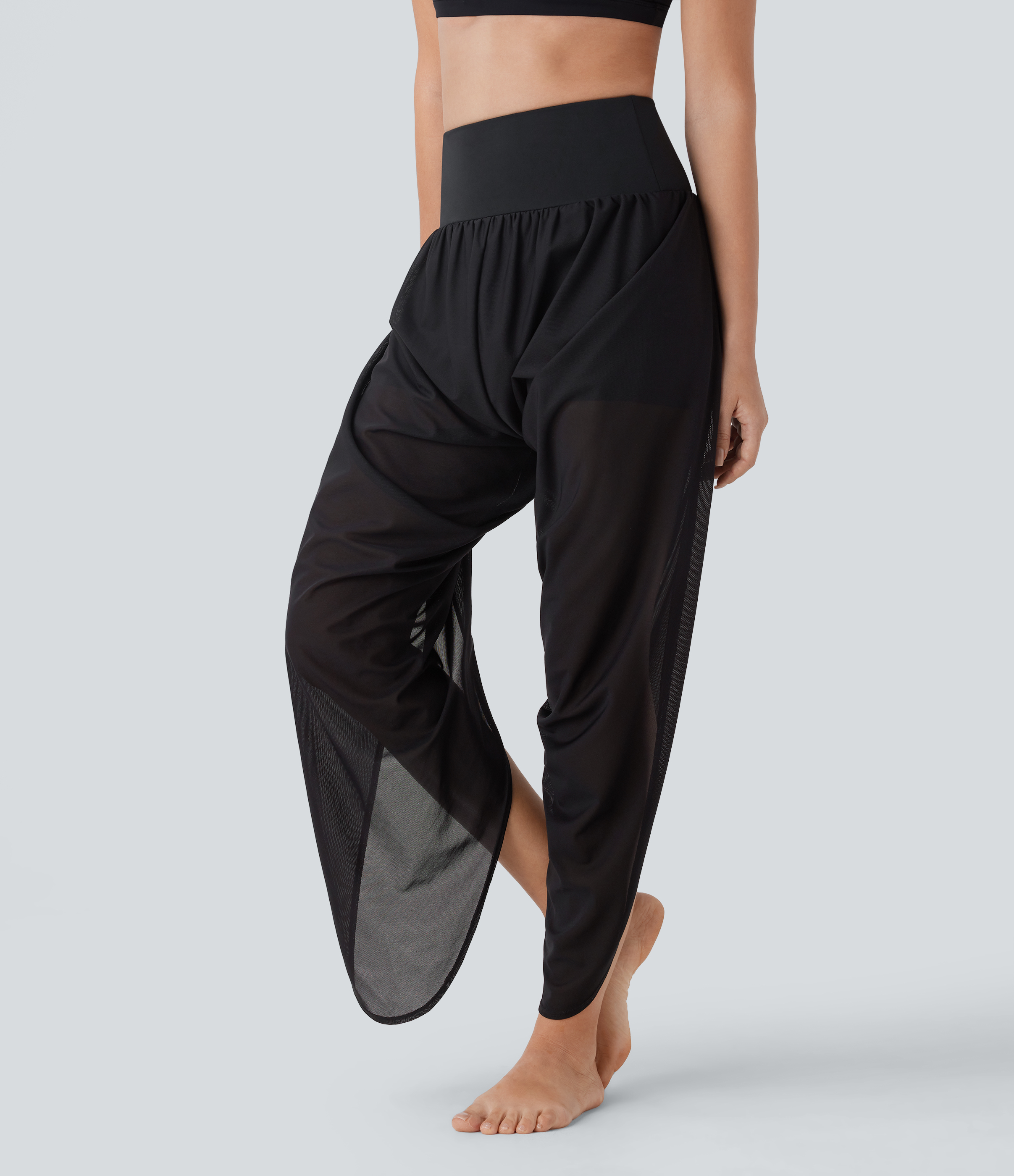 Halara High Waisted 2-in-1 Side Pocket Ruched Contrast Mesh Split Yoga Joggers  - Black - M(regular) 