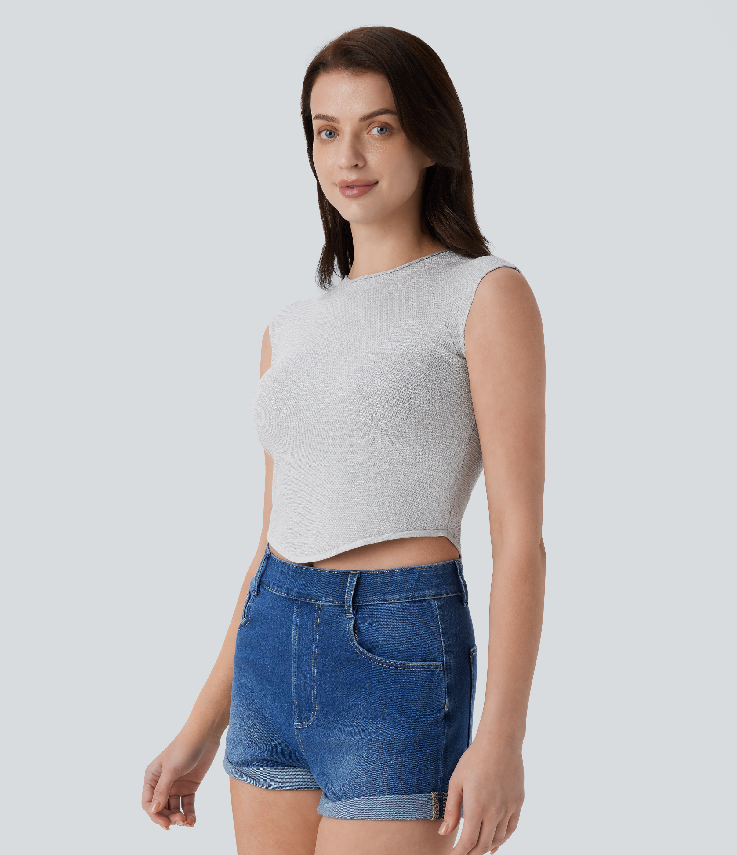 Halara Round Neck Curved Hem Skinny Cropped Casual Knit Tank Top  - Glacier Gray - M 