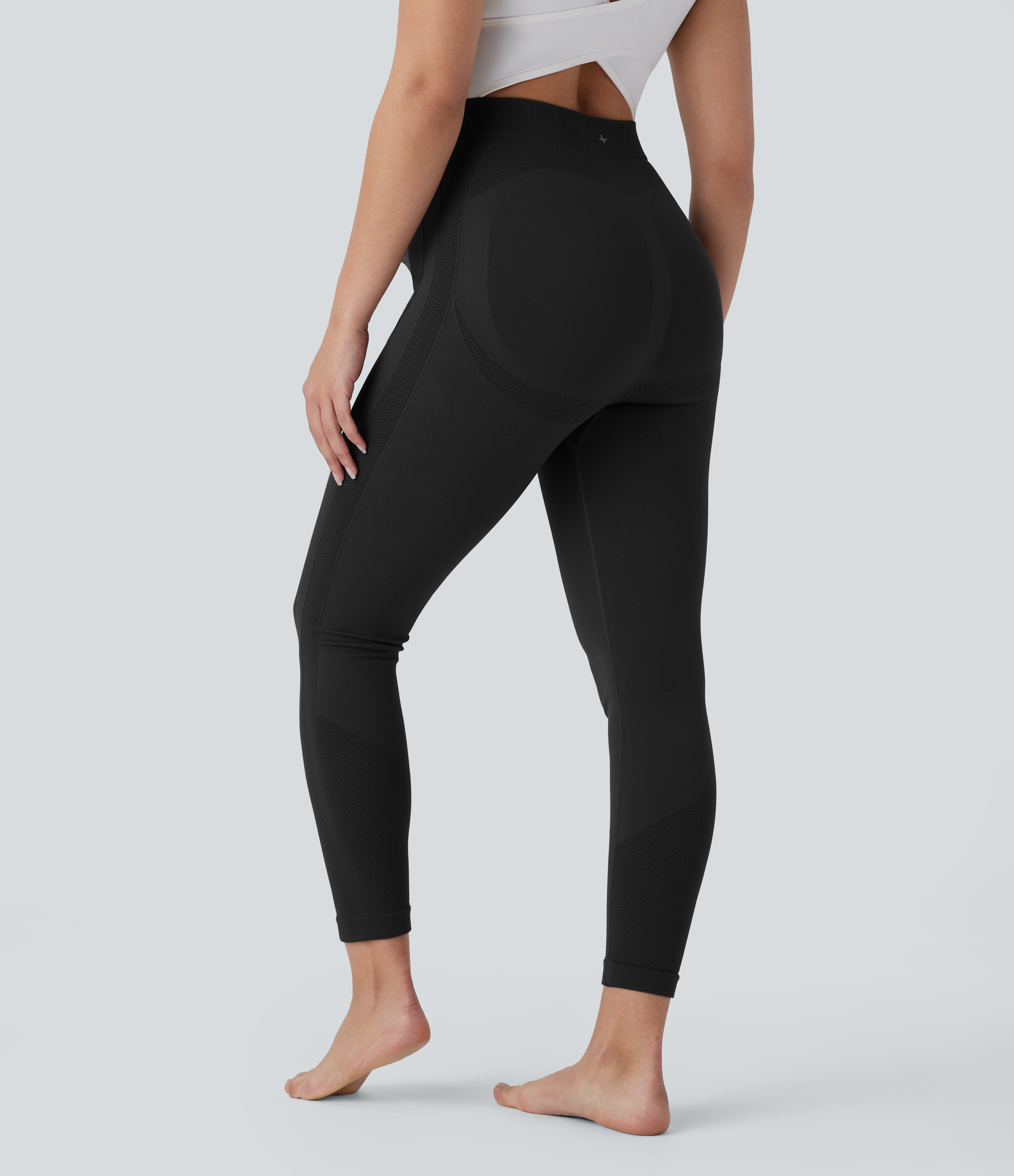 Halara Seamless Flow Super High Waisted 7/8 Yoga Maternity Leggings  - Black - XS(7/8) gym leggings leggings with pockets 