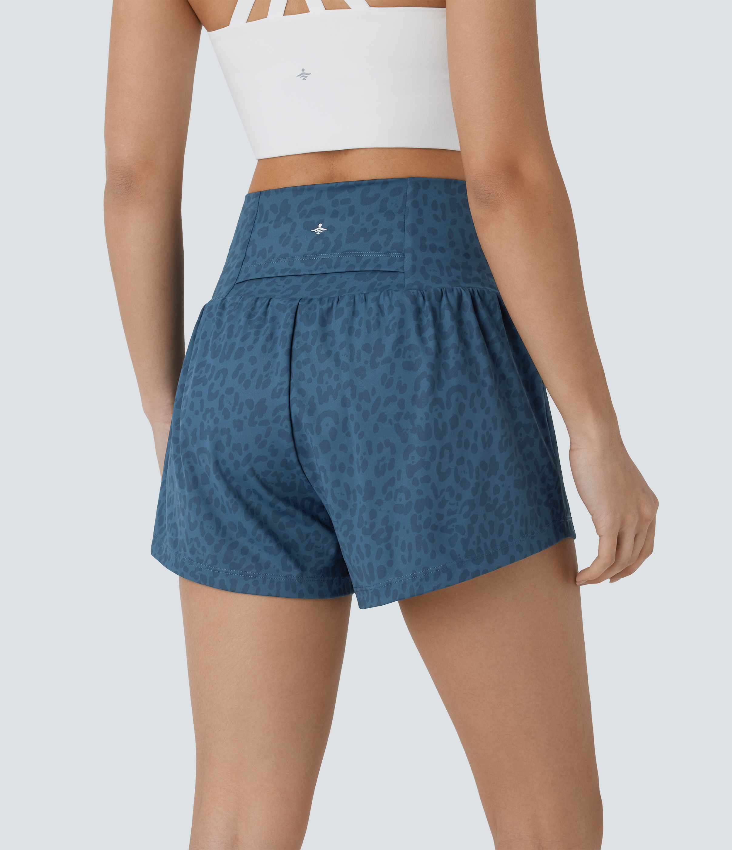 Halara Super High Waisted Back Pocket & Side Hidden Pocket 2-in-1 Leopard Print Yoga Shorts Gym Short - Lake Blue Leopard Print - S 