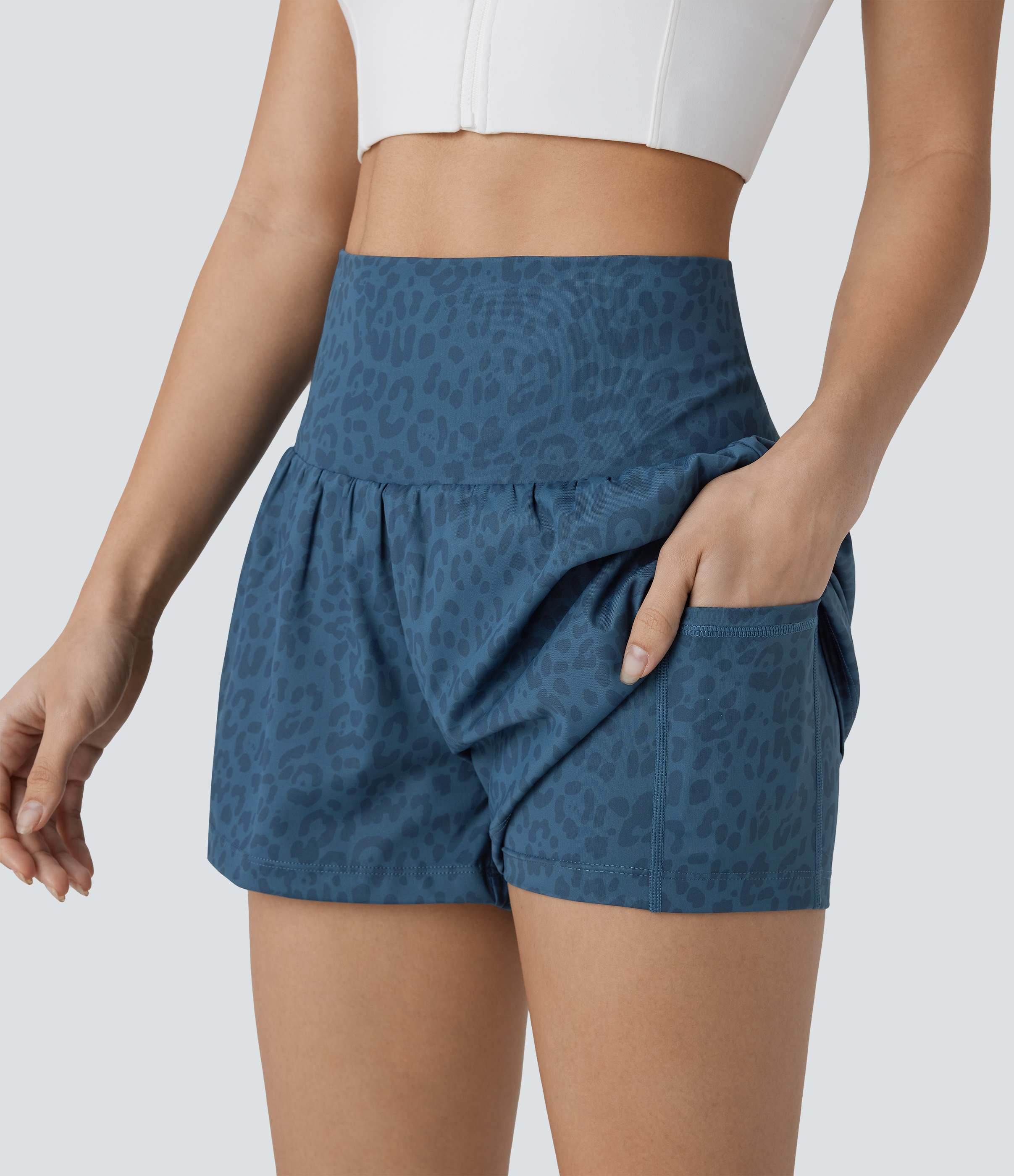 Halara Super High Waisted Back Pocket & Side Hidden Pocket 2-in-1 Leopard Print Yoga Shorts Gym Short - Lake Blue Leopard Print - S 