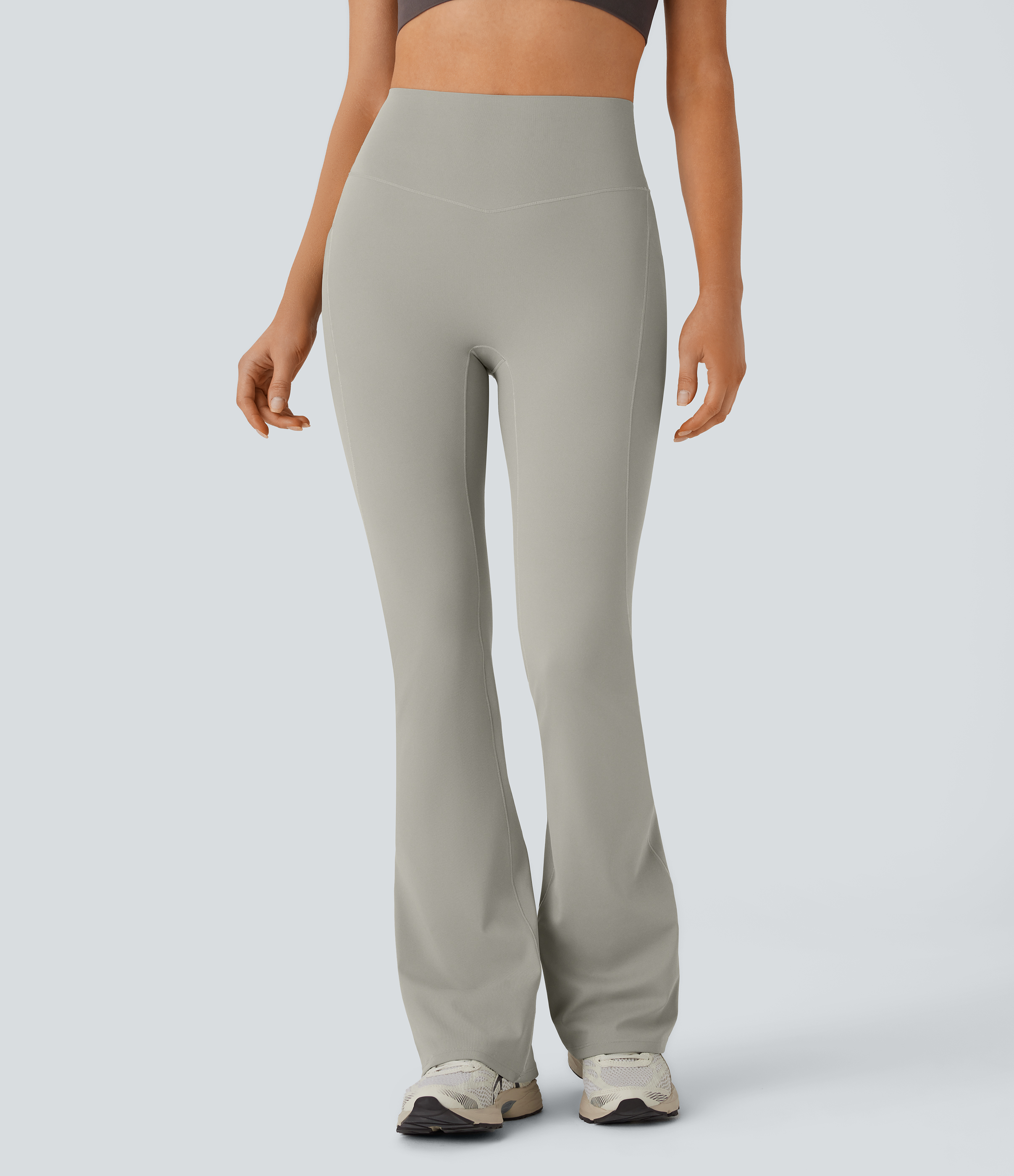 Halara Softlyzeroв„ў QuickDry SoCinched High Waisted Tummy Control Side Pocket Yoga Flare Leggings  - London Fog - L(regular) gym leggings 