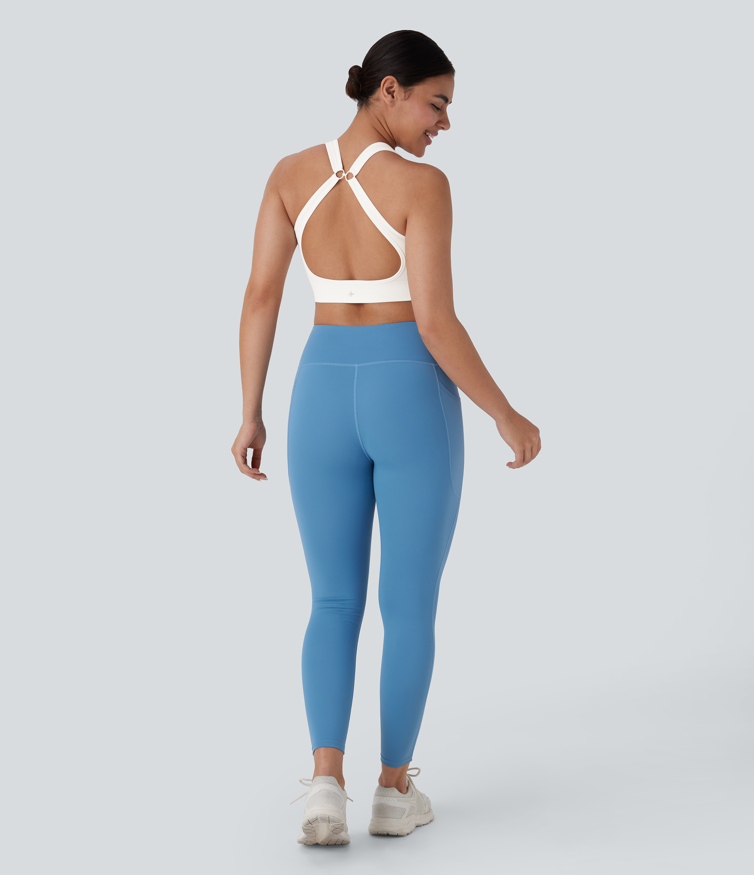Halara Seamless Flow Low Support Zipper Backless Yoga Sports Bra  - White - L push up bra strapless bra backless bra sticky bra wireless bra 