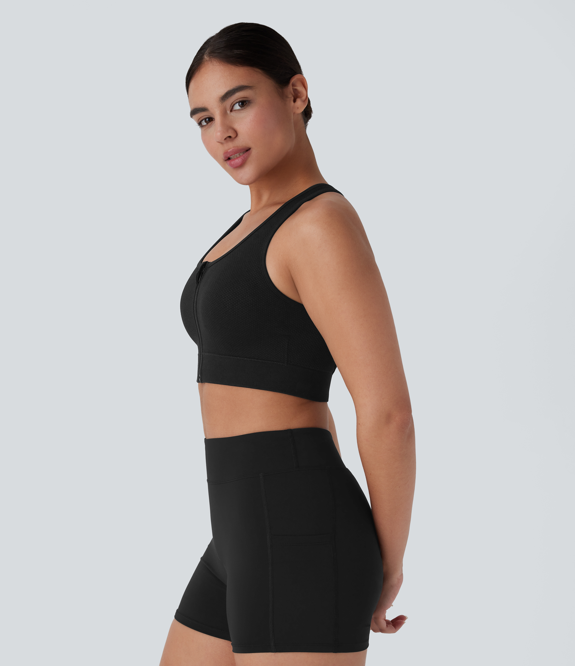 Halara Seamless Flow Low Support Zipper Backless Yoga Sports Bra  - Black - S push up bra strapless bra backless bra sticky bra wireless bra 