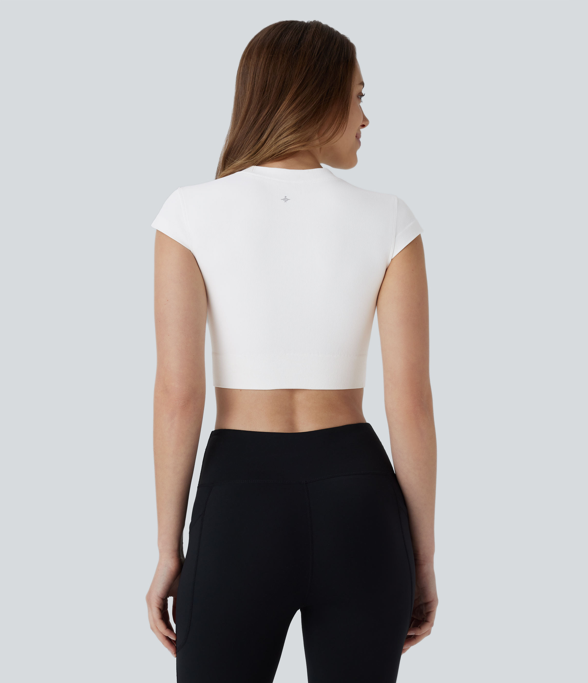 Halara Seamless Flow Round Neck Cap Sleeve Cropped Yoga Sports Top  - White - L 