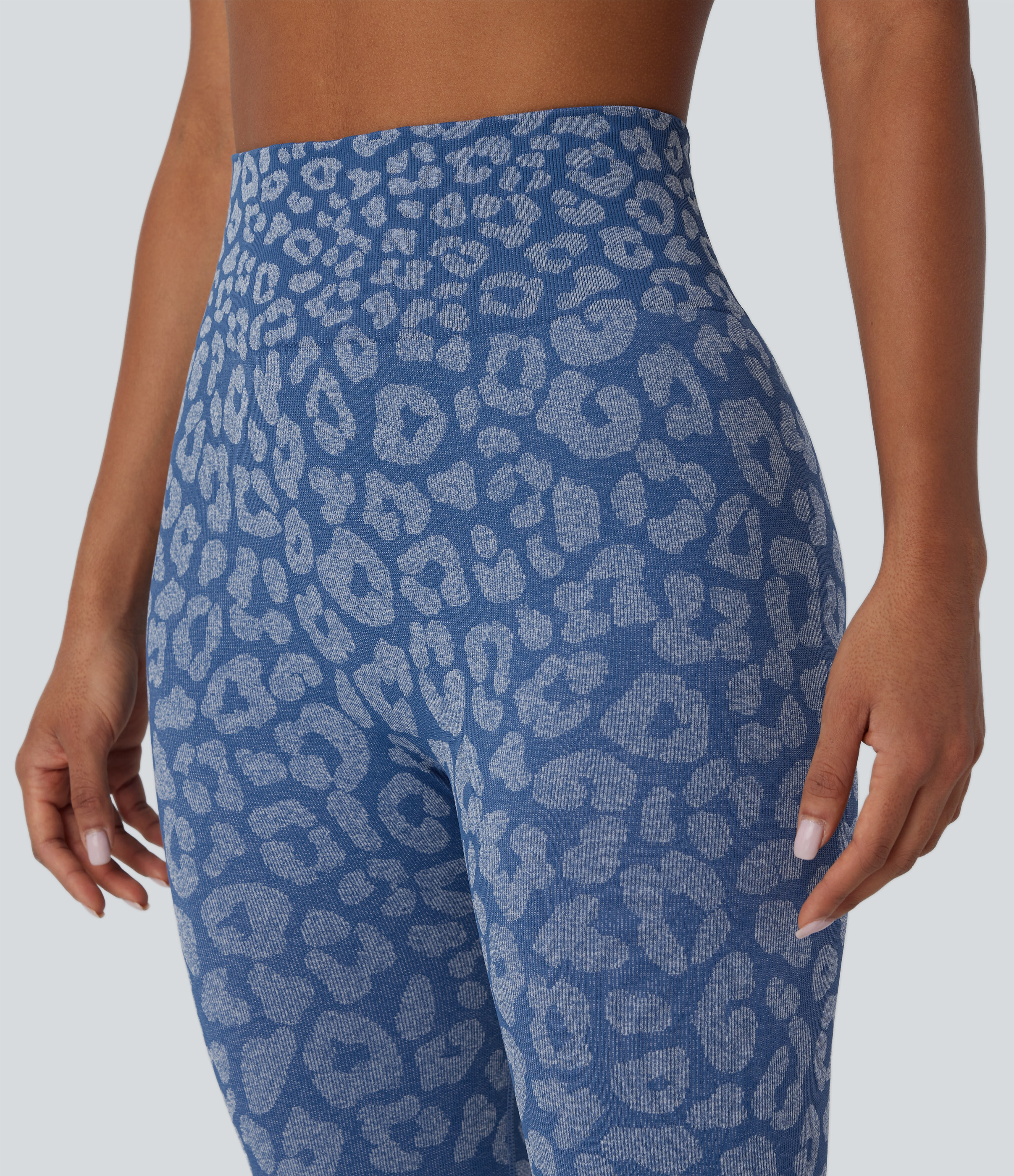 Halara Seamless Flow High Waisted Leopard 7/8 Yoga Leggings  - True Navy - XS(7/8) gym leggings leggings with pockets leggings with butt lift 
