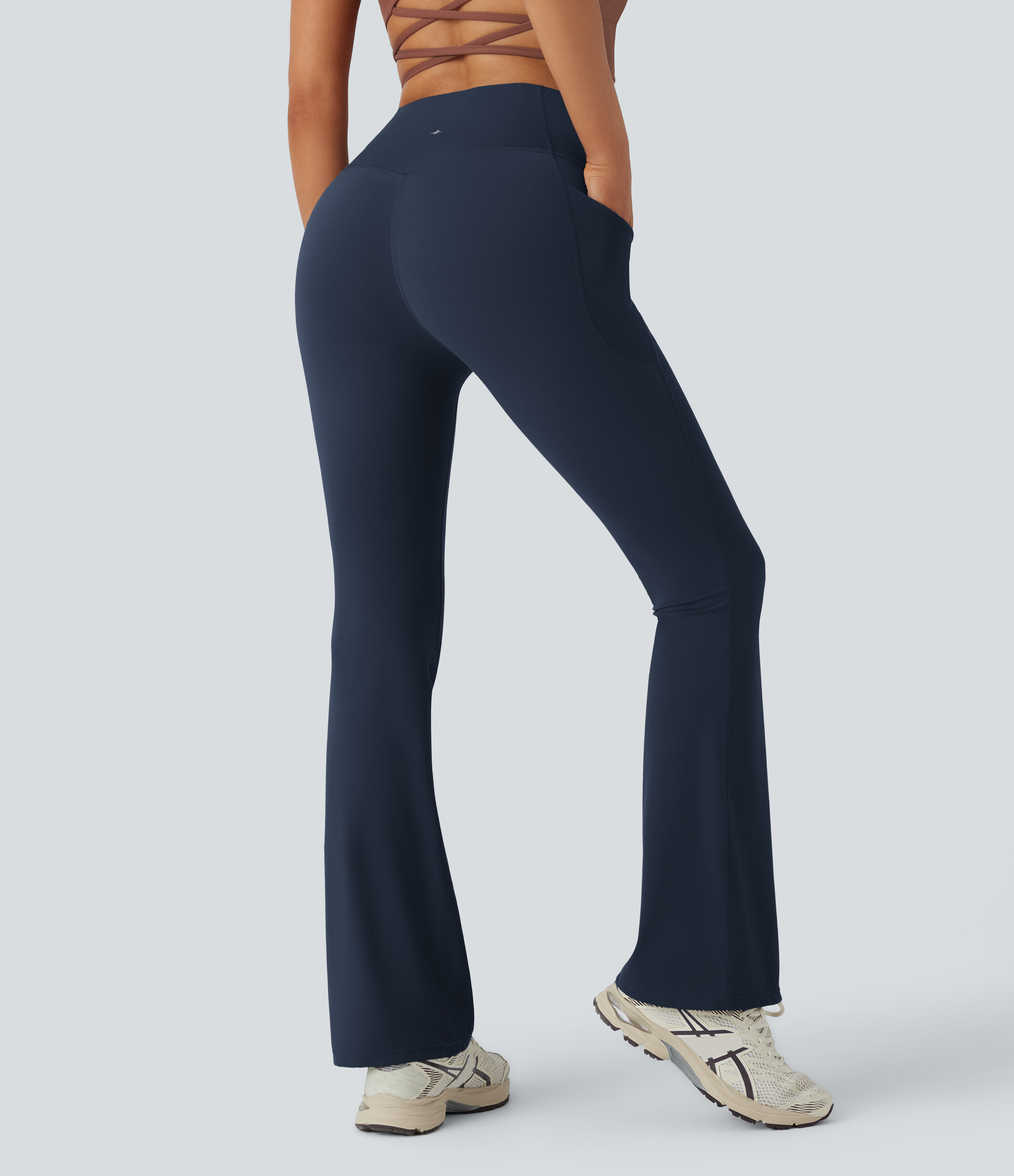 Halara SoCinched High Waisted Tummy Control Side Pocket Shaping Yoga UltraSculpt Bootcut Leggings  - Carbon - L(regular) gym leggings 