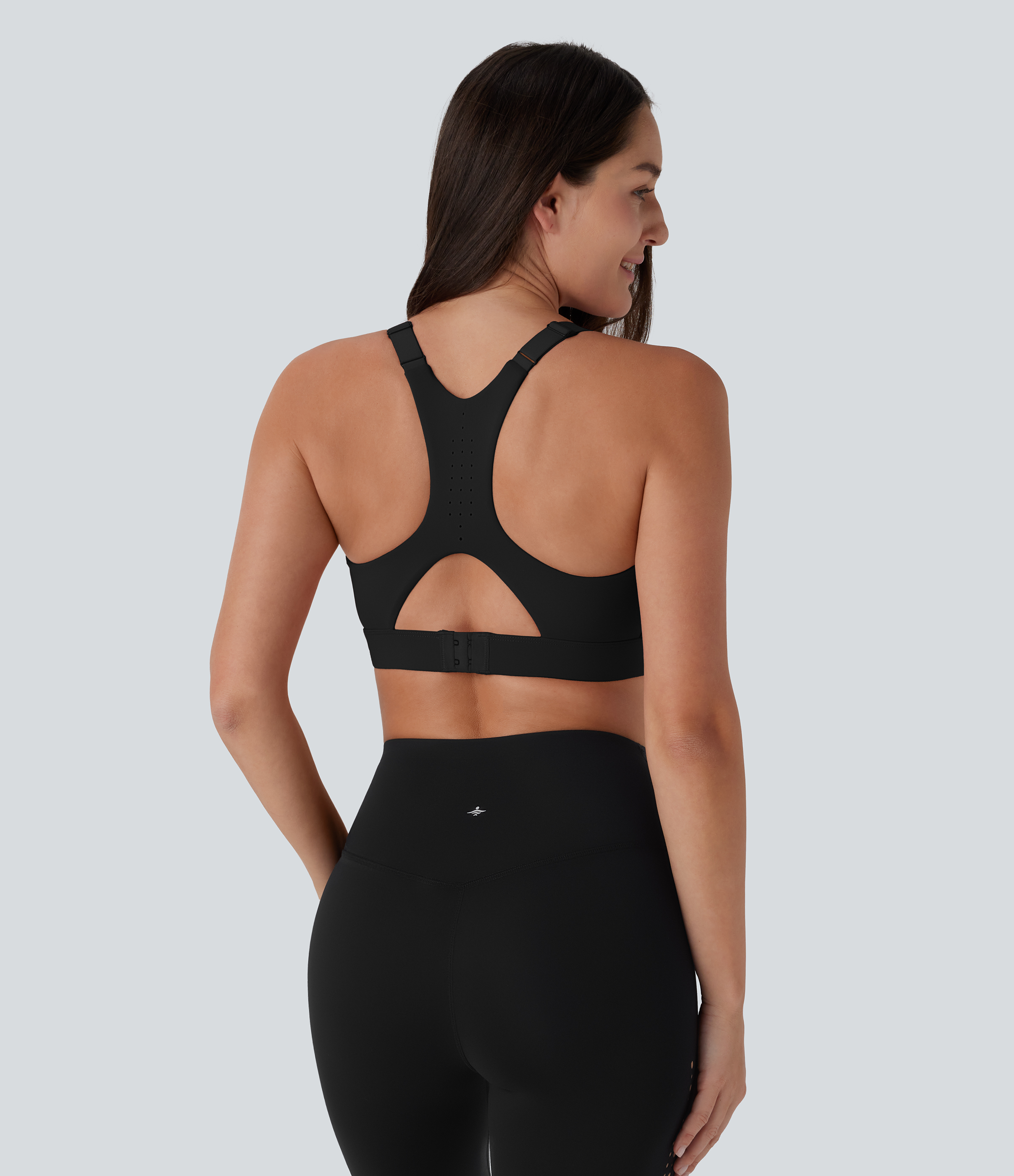 Noir SpeedWave™ Soutien-gorge de sport à maintien moyen, coques moulées perforées, agrafage réglable, séchage rapide, bonnets A-D / 2