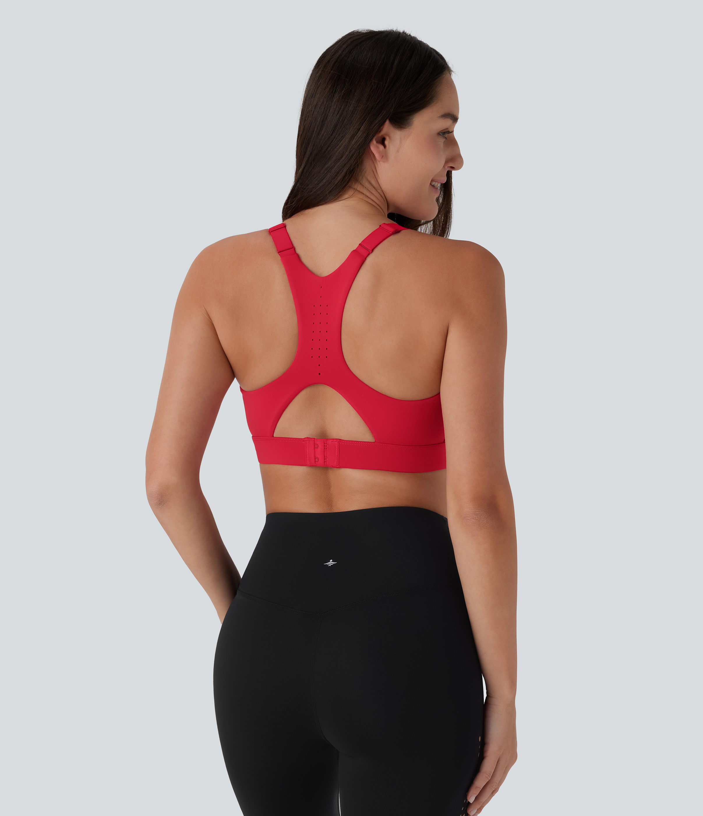 Poinsettia SpeedWave™ Soutien-gorge de sport à maintien moyen, coques moulées perforées, agrafage réglable, séchage rapide, bonnets A-D / 2
