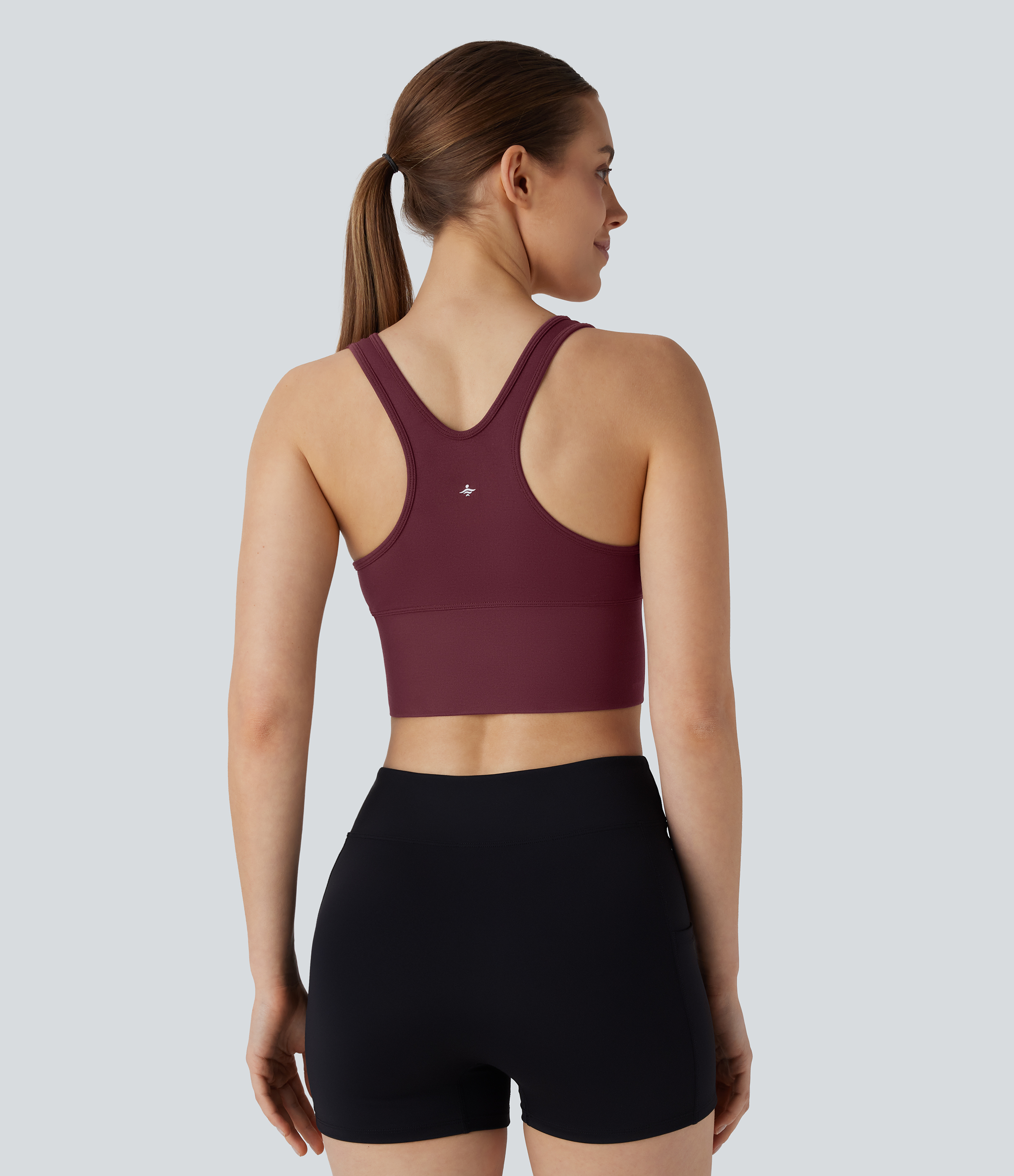 Red Mahogany Débardeur court de sport sans coutures à encolure en U «Flow» / 2