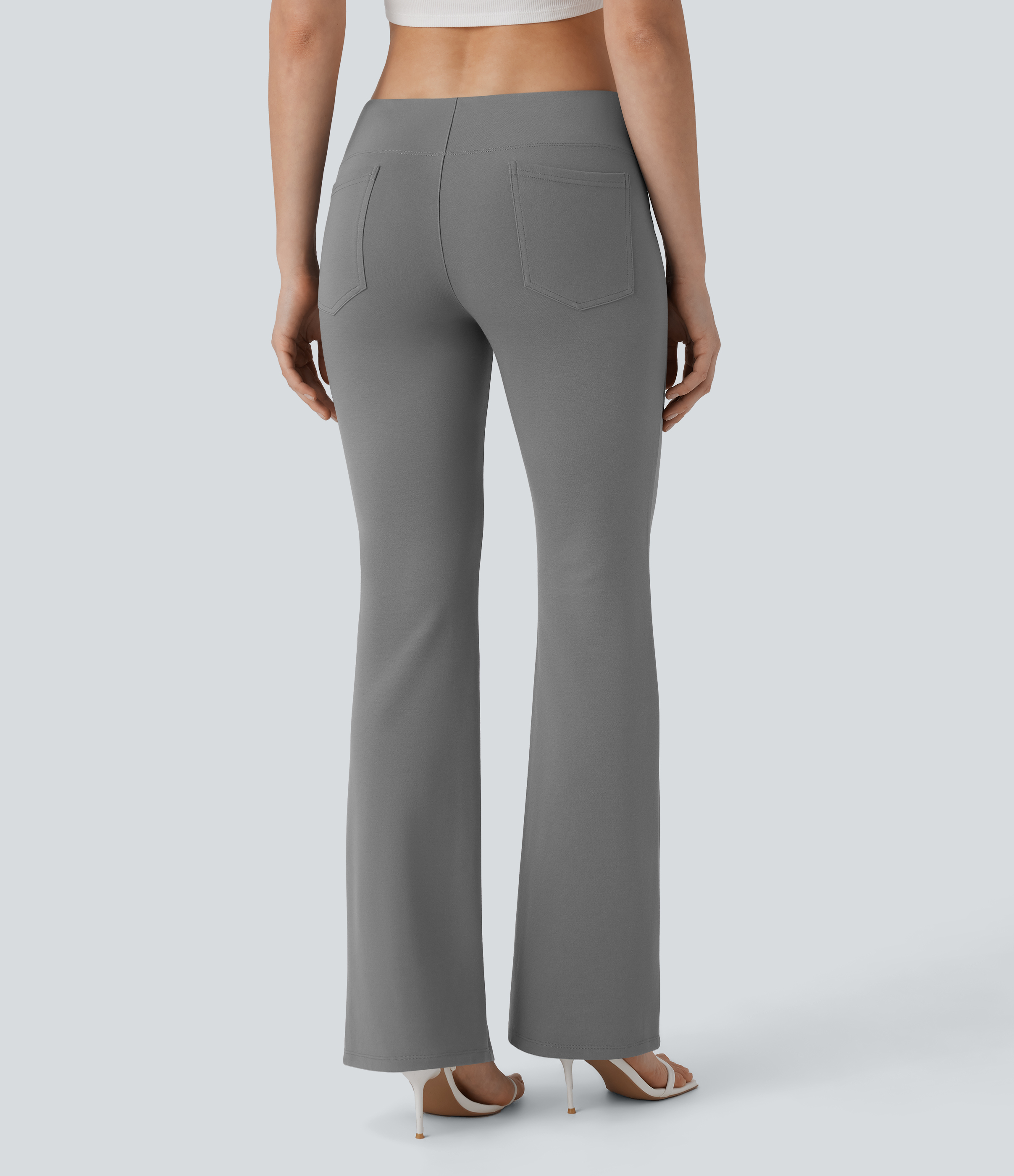 Putty Gray Pantalón tiro bajo bolsillo lateral trasera ligero acampanado / 2