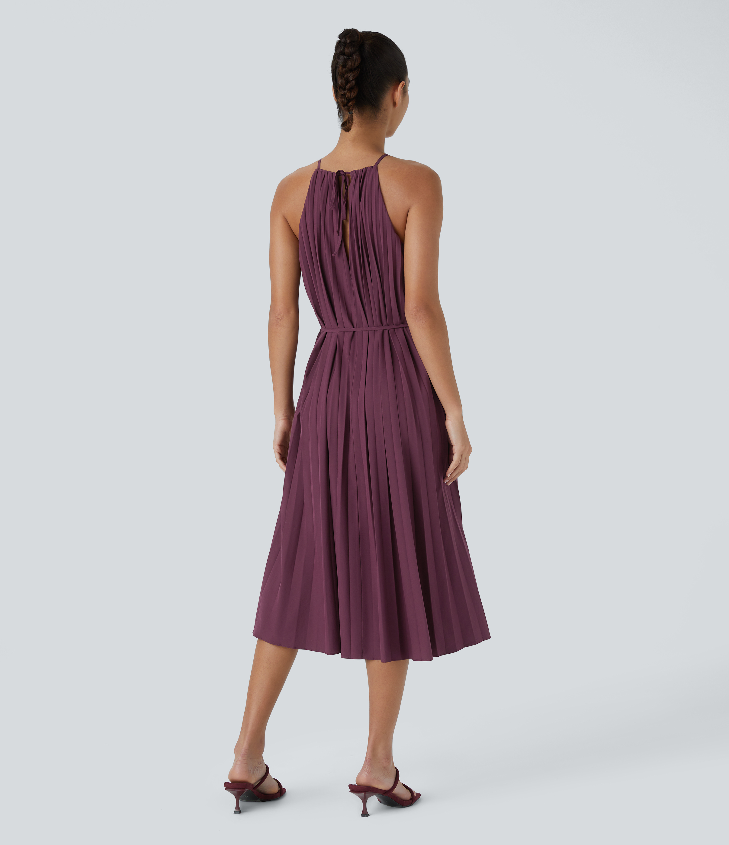 Amaranth Vestido Breezeful™ media pierna secado rápido cinturón plisado sin manga lazo espalda halter / 2