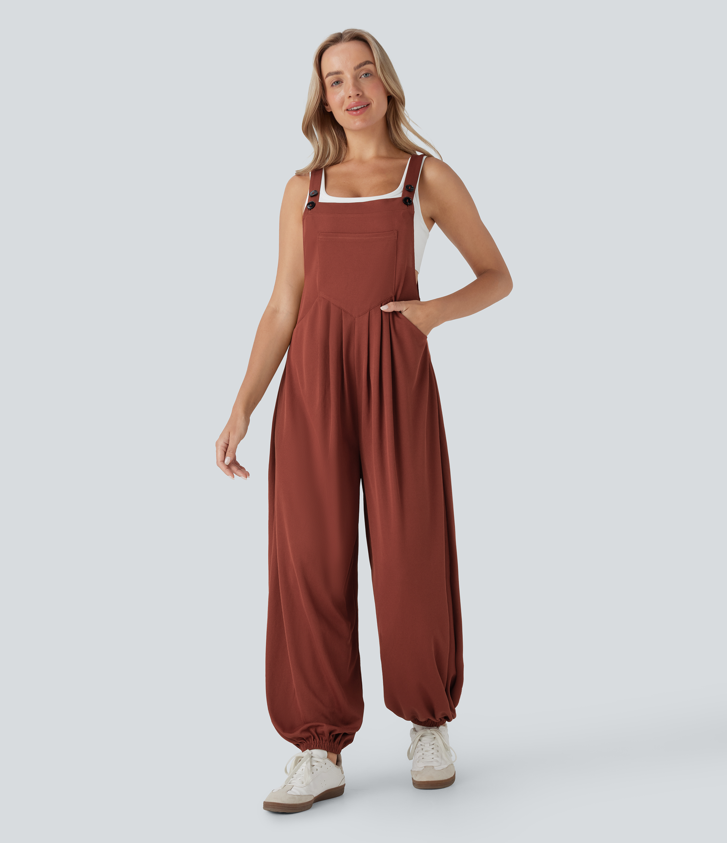 Brandy Brown Mono deportivo casual con bolsillo,  botones y tirantes ajustables / 1