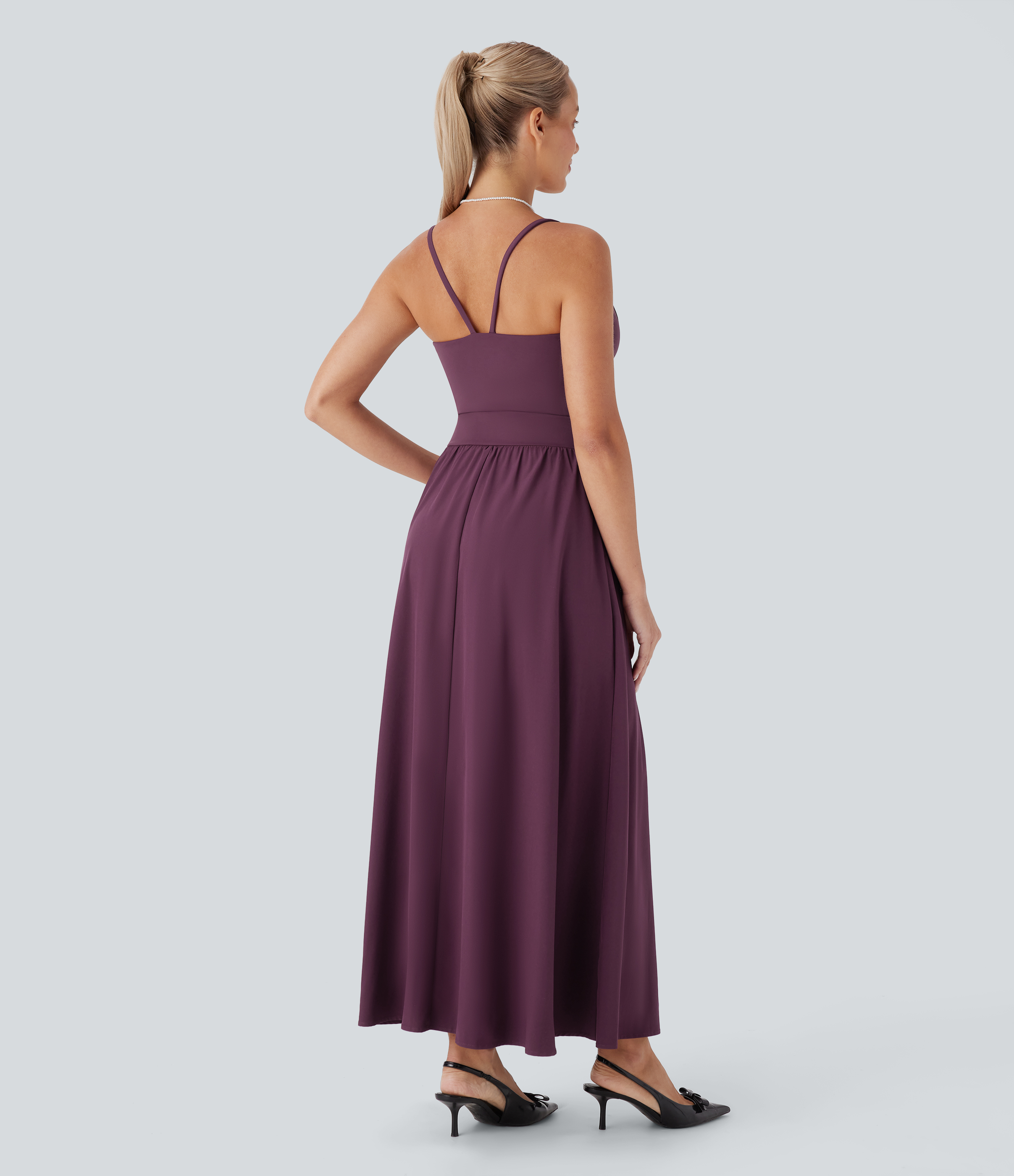 Amaranth Vestido largo fluido Breezeful™ de secado rápido con bolsillos laterales y espalda descubierta para dama de honor e invitada de boda / 2