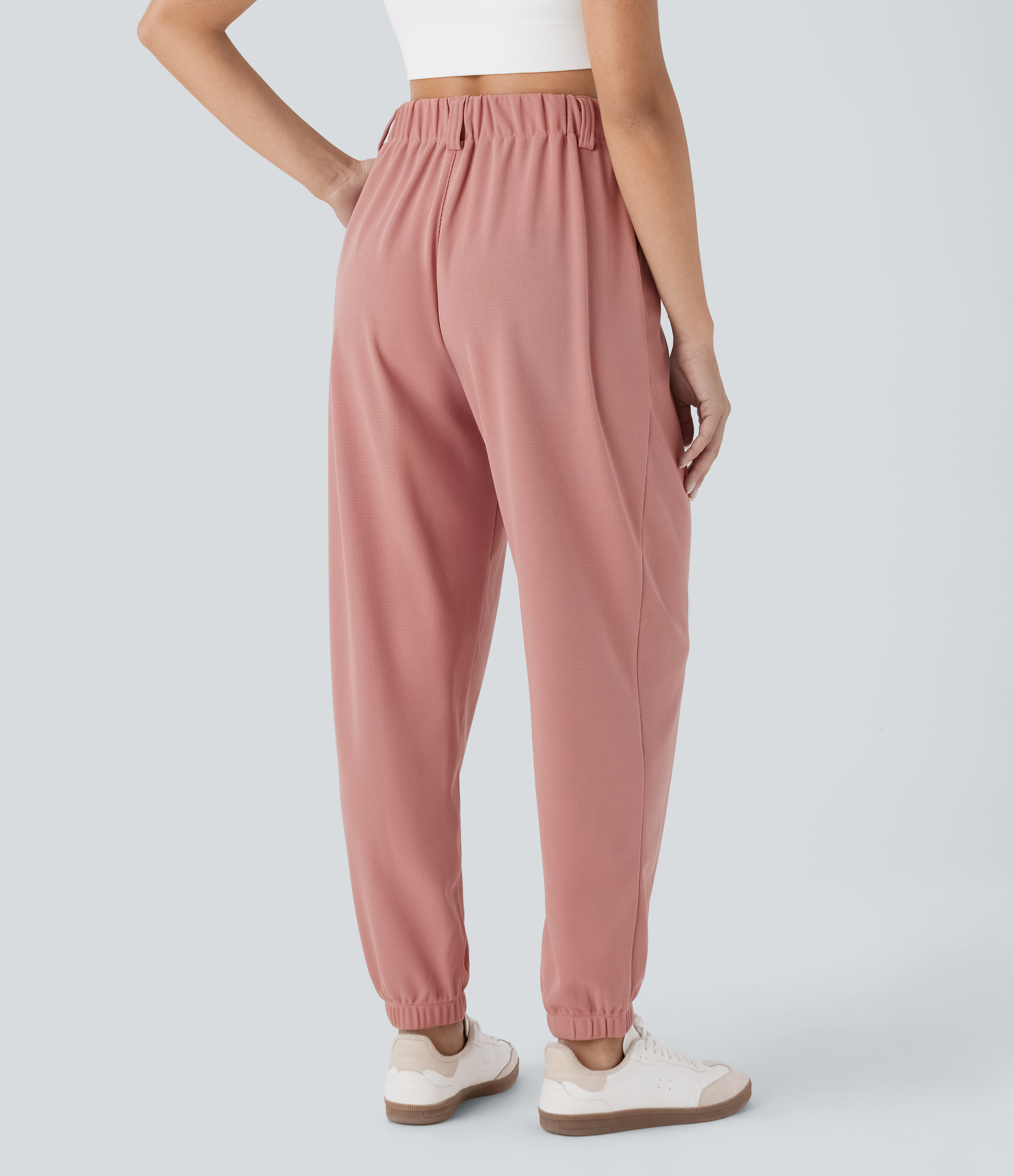 Rose Tan Joggers décontractés taille haute, fuselés, en tissu gaufré, avec poche / 2