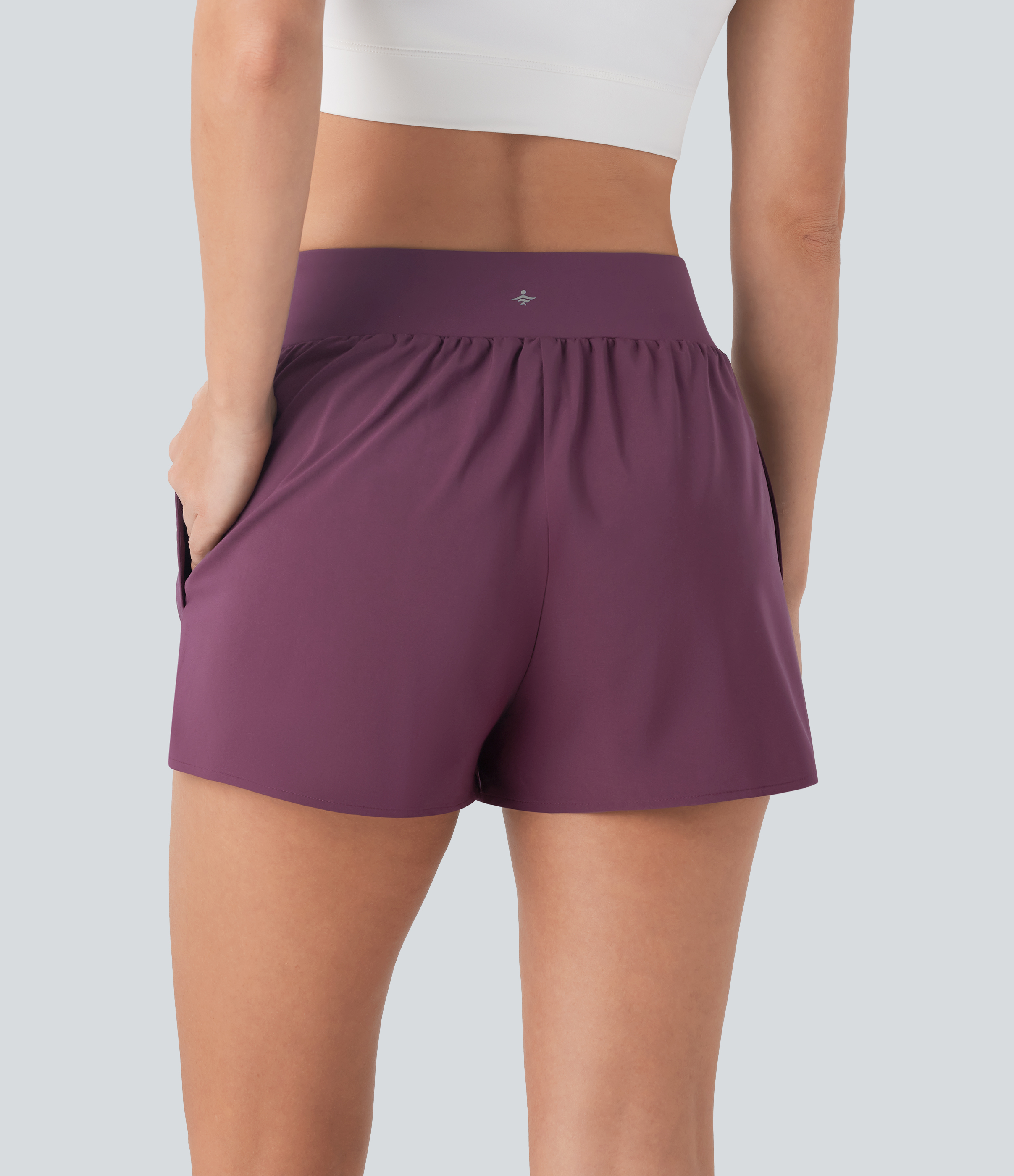 Amaranth Pantalón corto Breezeful™ yoga secado rápido bolsillo lateral tiro medio / 2