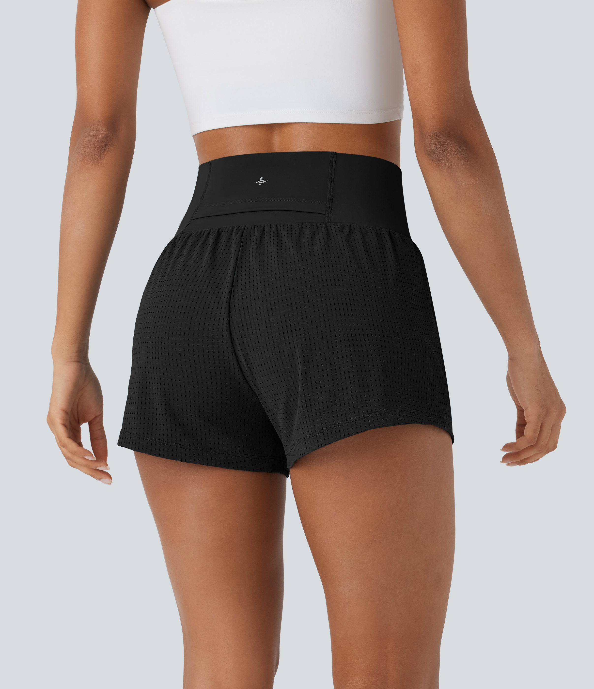 Negro Shorts de yoga 2 en 1 con moldeador de abdomen y tiro alto con detalles perforados / 2